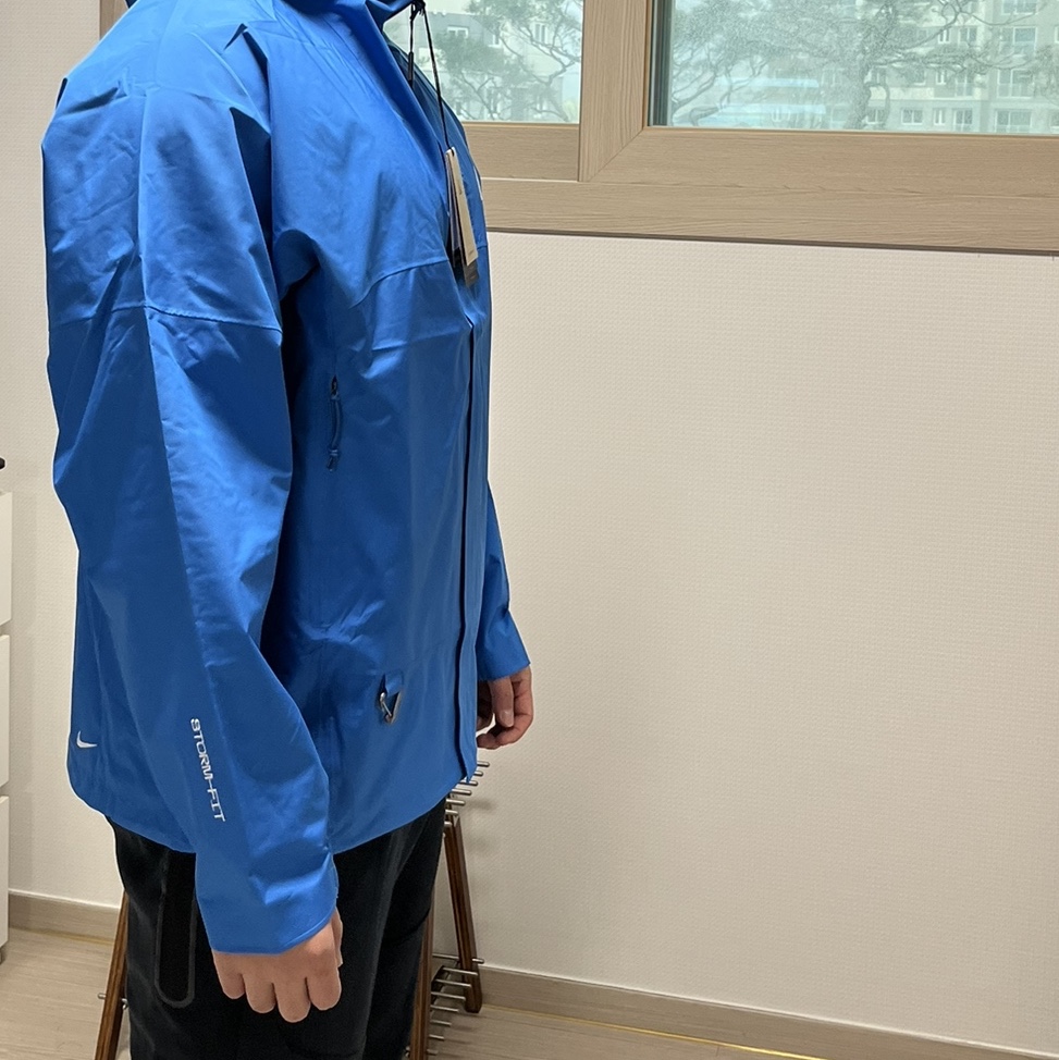 Nike ACG Storm-Fit ADV Cascade Rains Full Zip Jacket Light Photo Blue Summit White - Asia 착용 스타일
