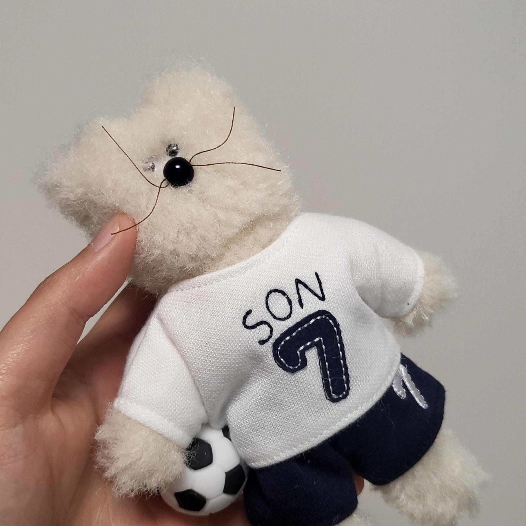 [예약 배송] NOS7 x Monamhee SON.hee Cream 착용 스타일
