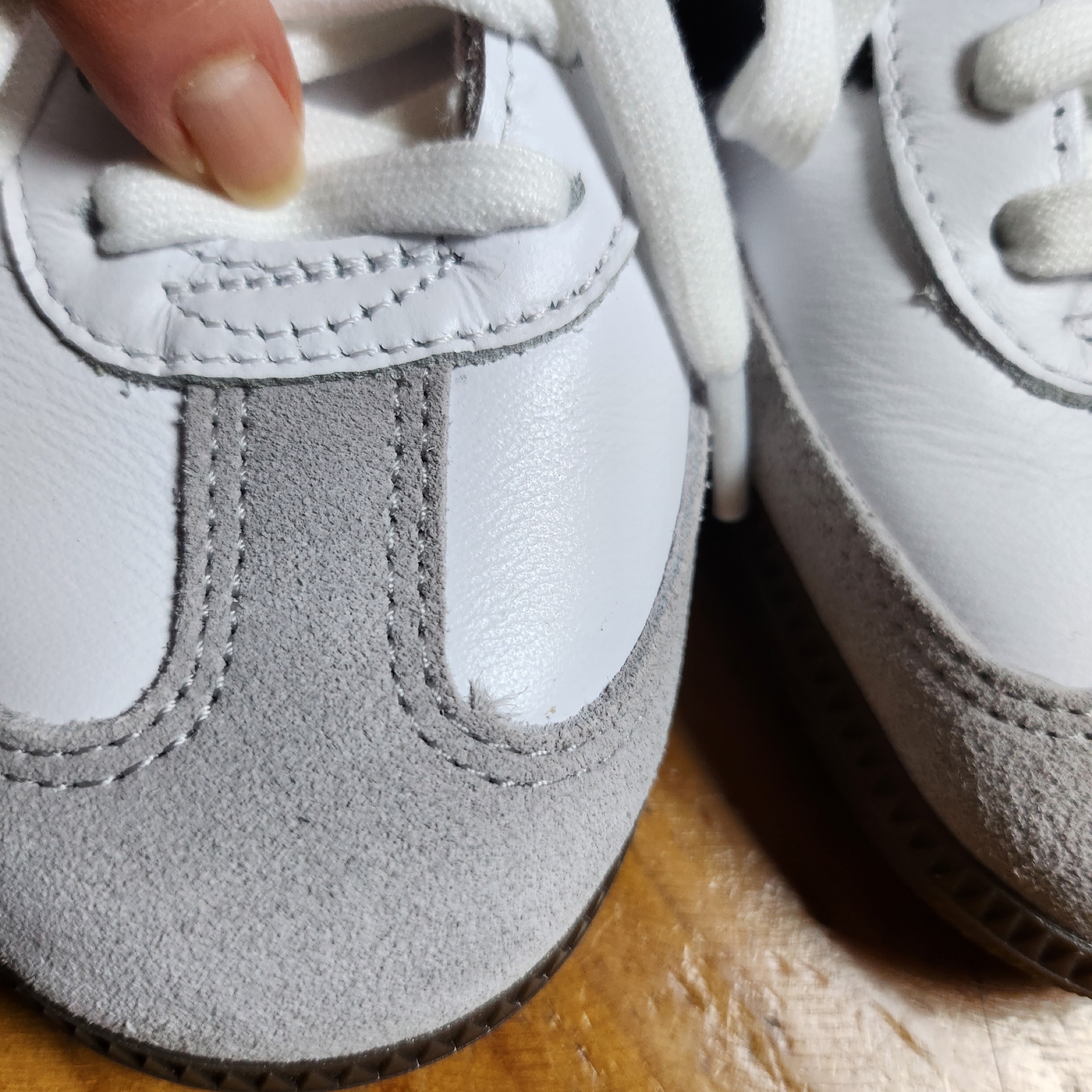 Adidas Samba OG Cloud White 착용 스타일 - 2
