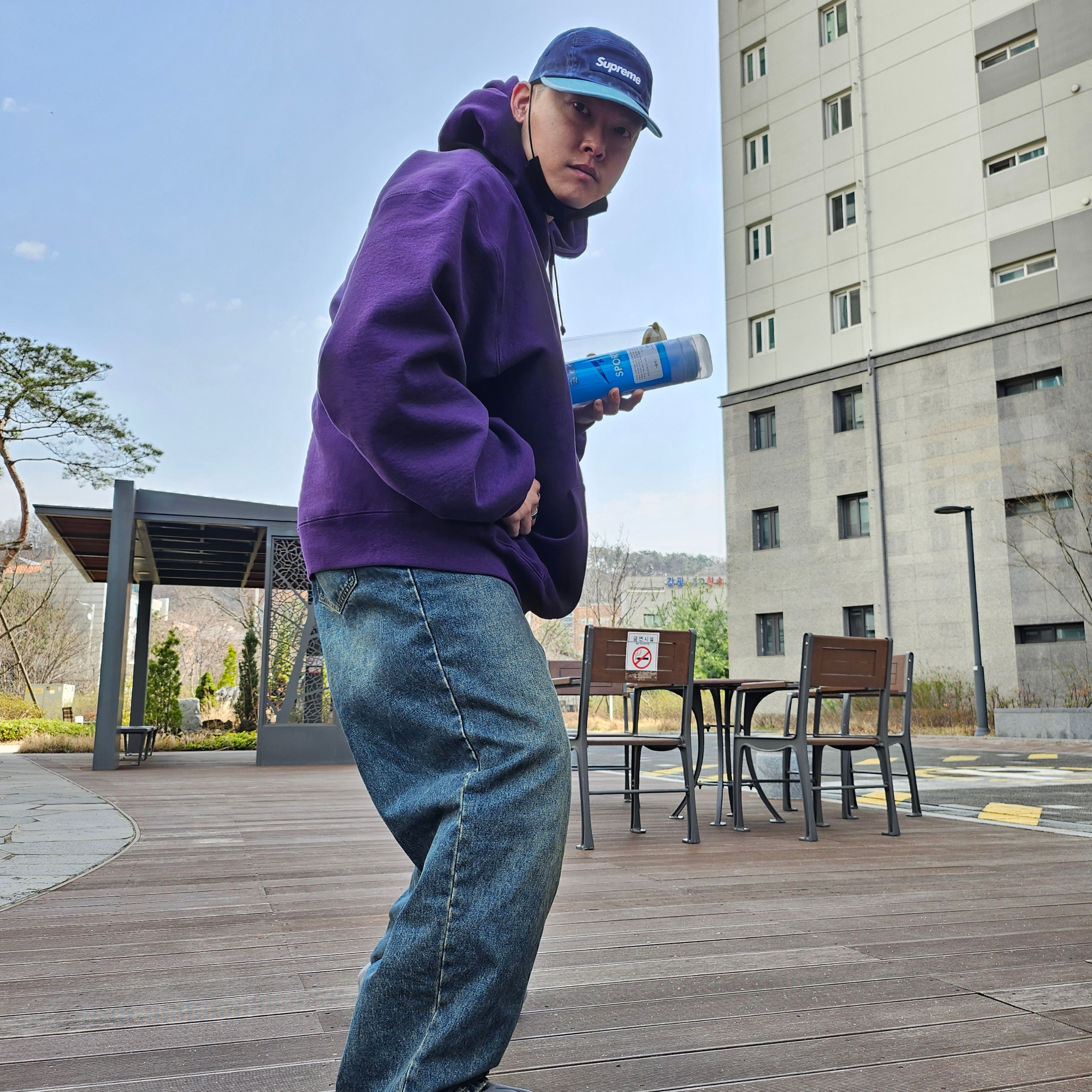 Supreme Box Logo Hooded Sweatshirt Dark Purple - 23FW, Supreme Pigment 2-Tone Camp Cap Navy - 24SS 착용 스타일 - 3