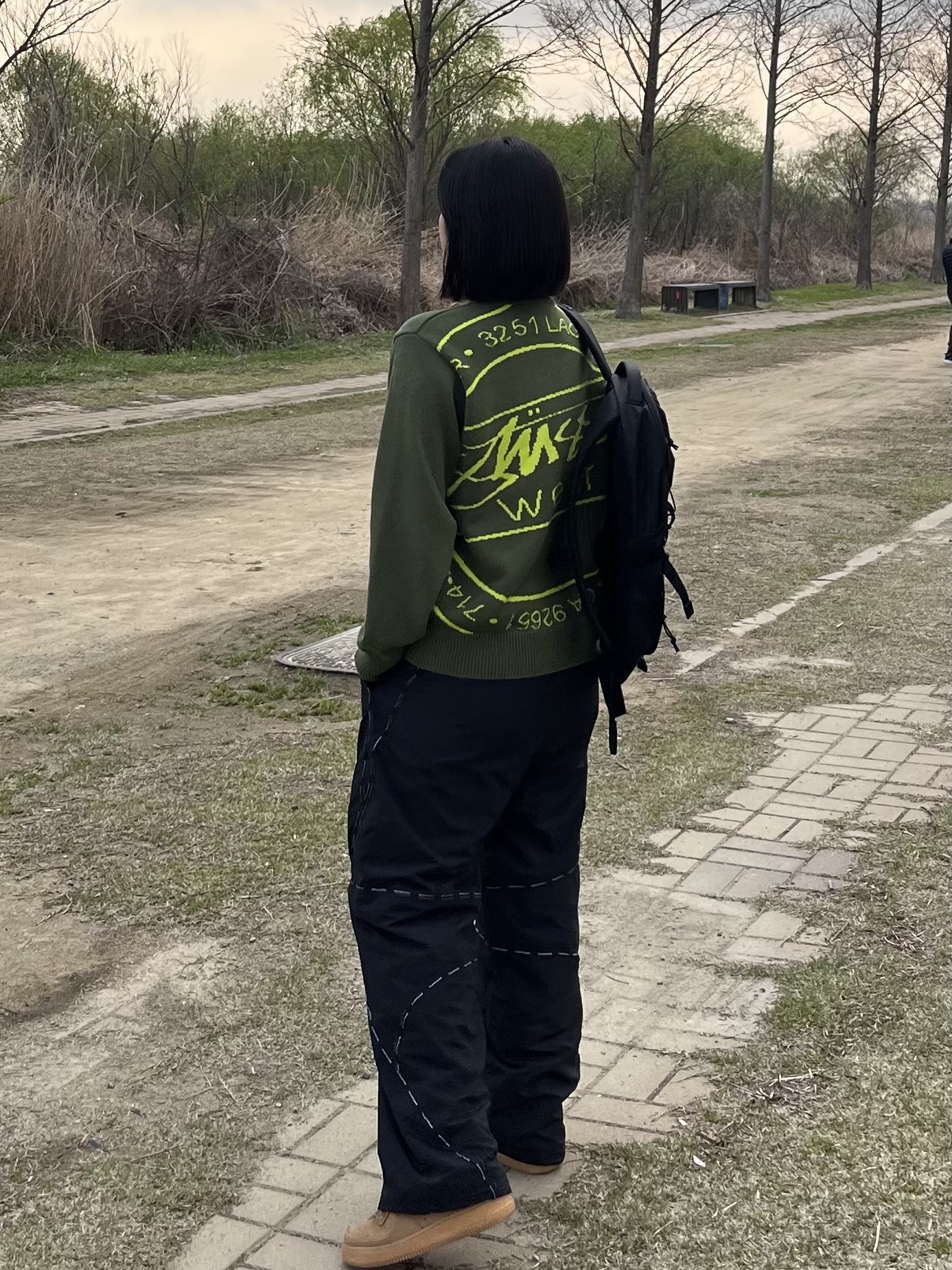 Stussy Laguna Icon Sweater Dark Green, Supreme Backpack Black - 23FW 착용 스타일 - 2