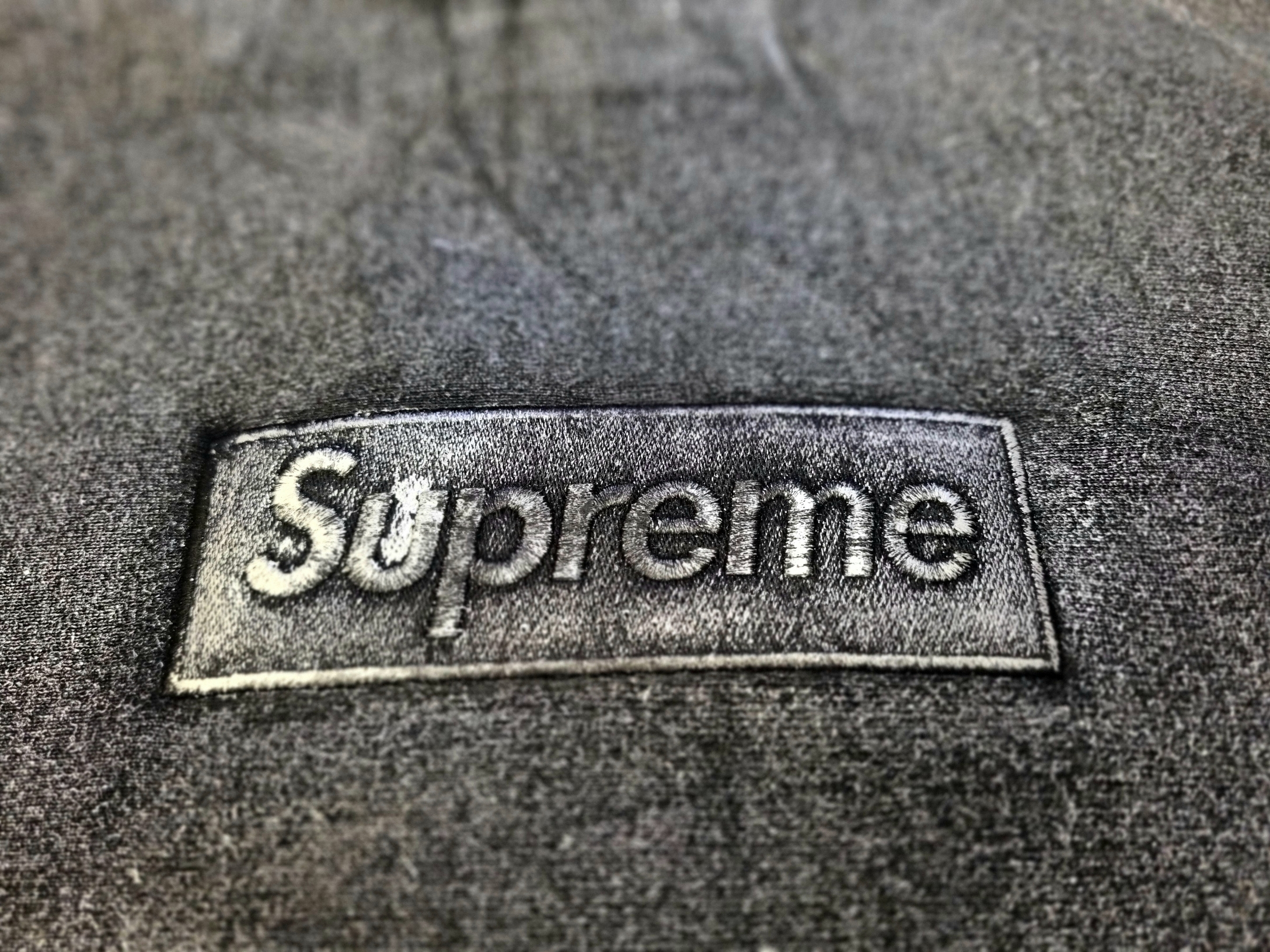 Supreme x MM6 Maison Margiela Foil Box Logo Hooded Sweatshirt Black - 24SS 착용 스타일 - 2