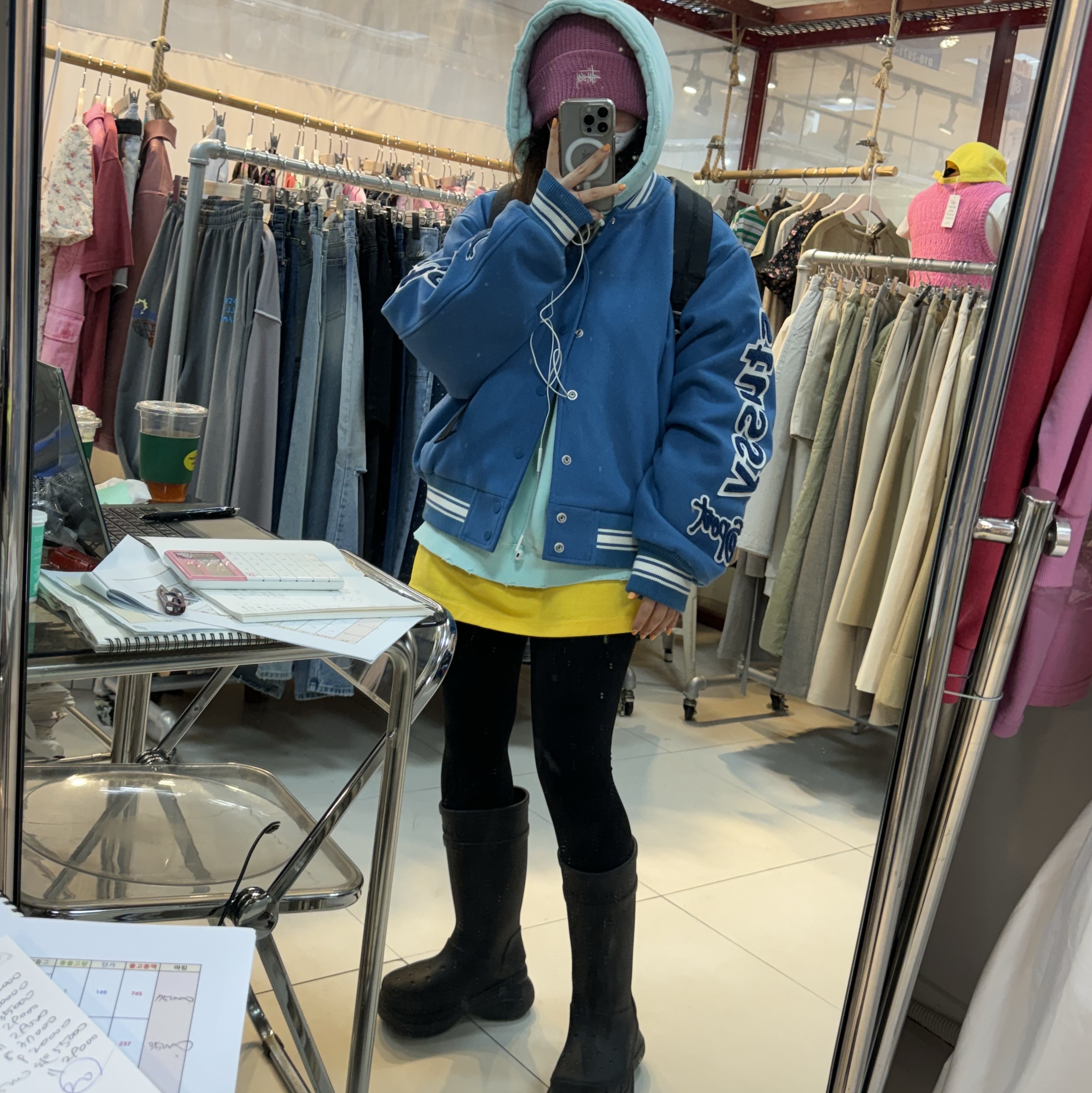 Stussy Competition Varsity Jacket Blue, Stussy Basic Cuff Beanie Dusty Pink 착용 스타일