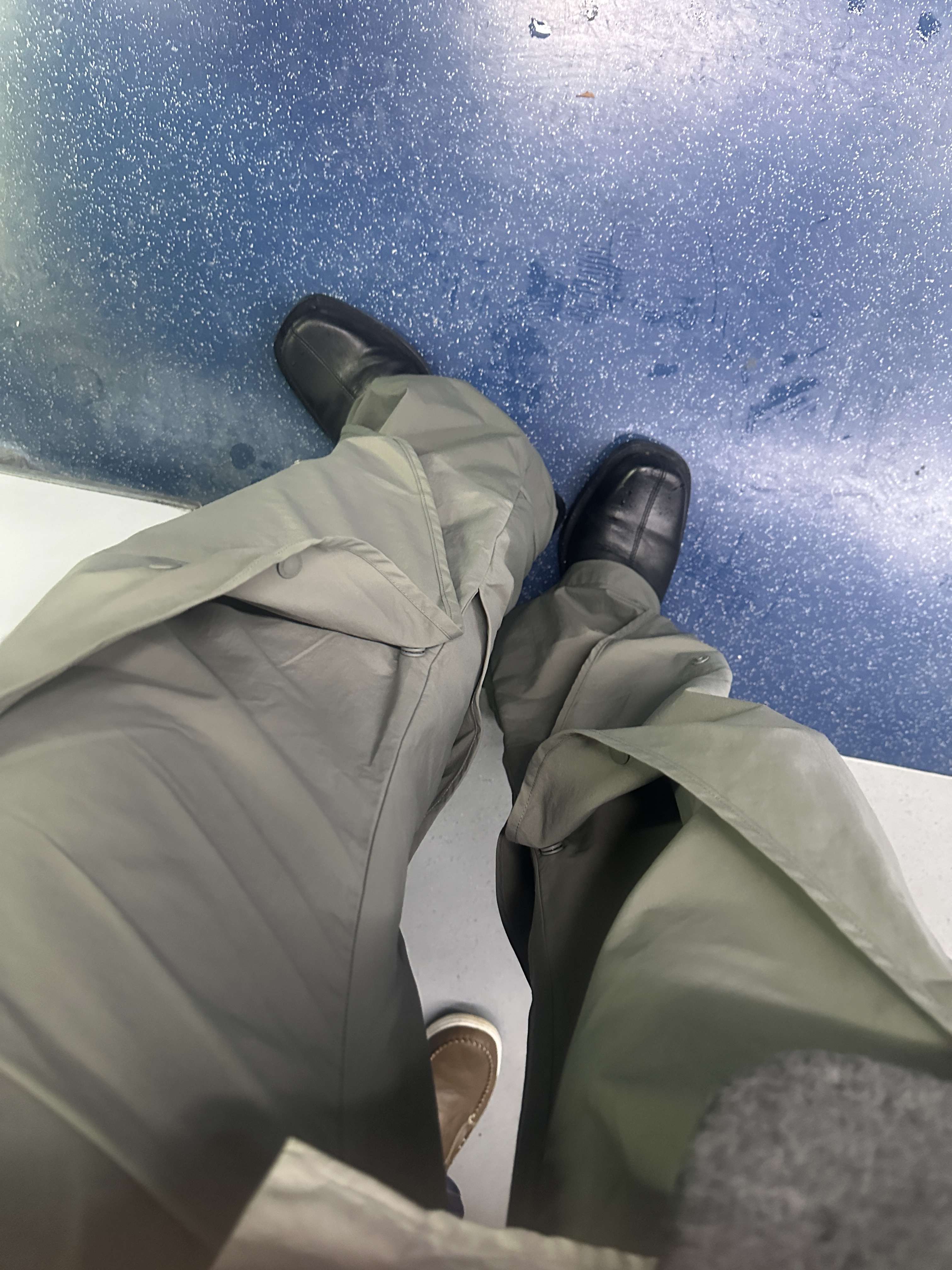 Sansan Gear Layer Pants Khaki - 23FW 착용 스타일 - 2