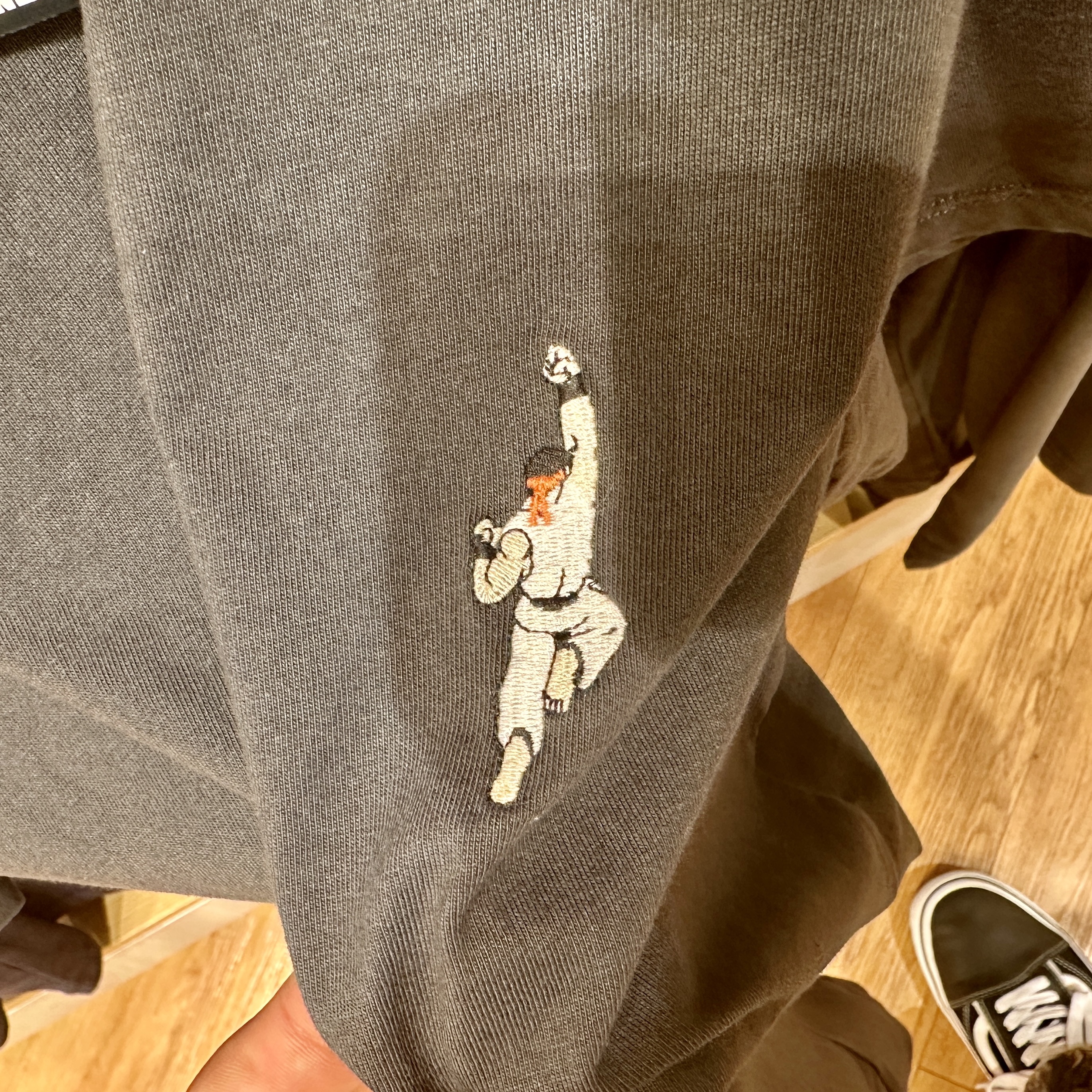 Uniqlo UT Fighting Game Legends T-Shirt White 착용 스타일 - 5