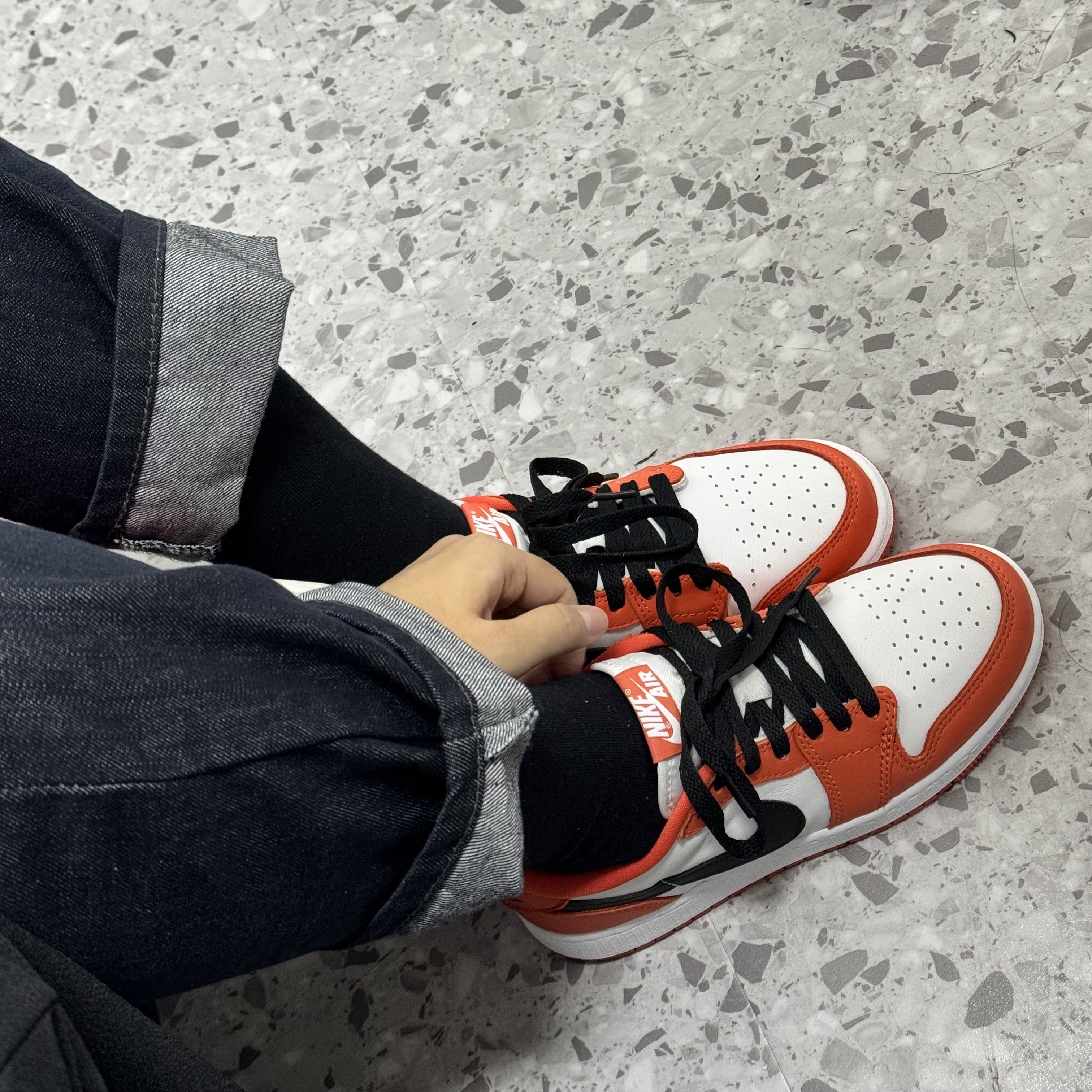 (W) Jordan 1 Low OG Starfish 착용 스타일 - 1