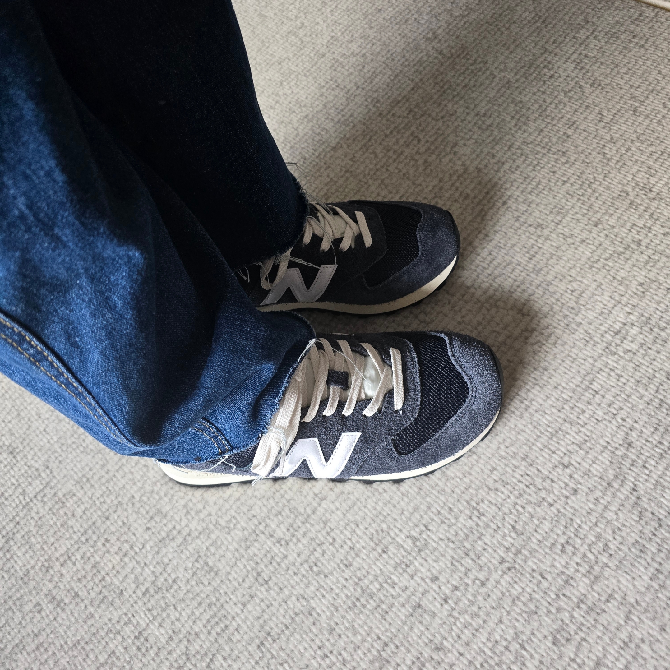 New Balance 574 Heritage Navy, New Balance 574 Legacy Navy 착용 스타일 - 2