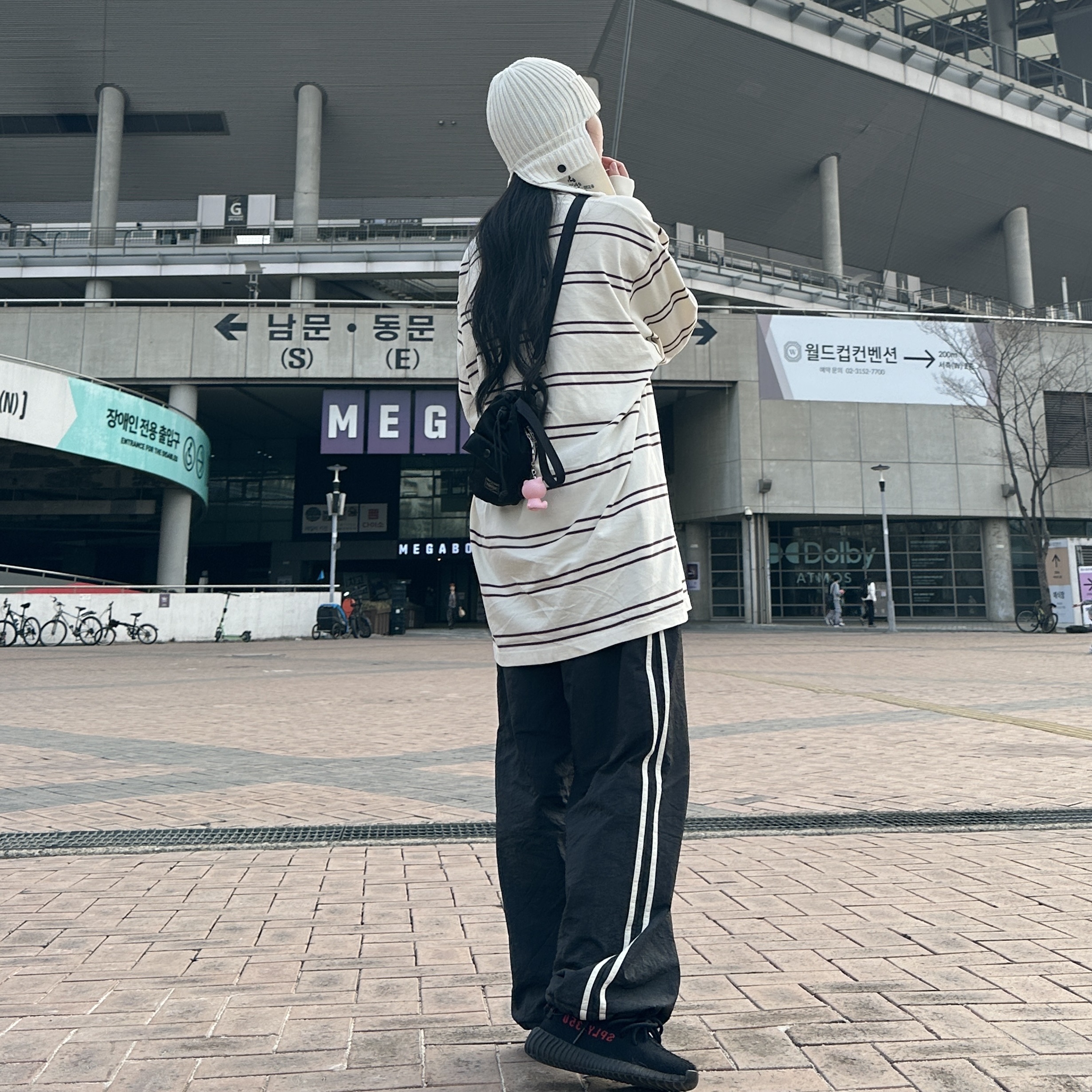 Kapital 5G Nickel 2 Gale Cap White, Porter Howl Bonsac Mini Black 착용 스타일