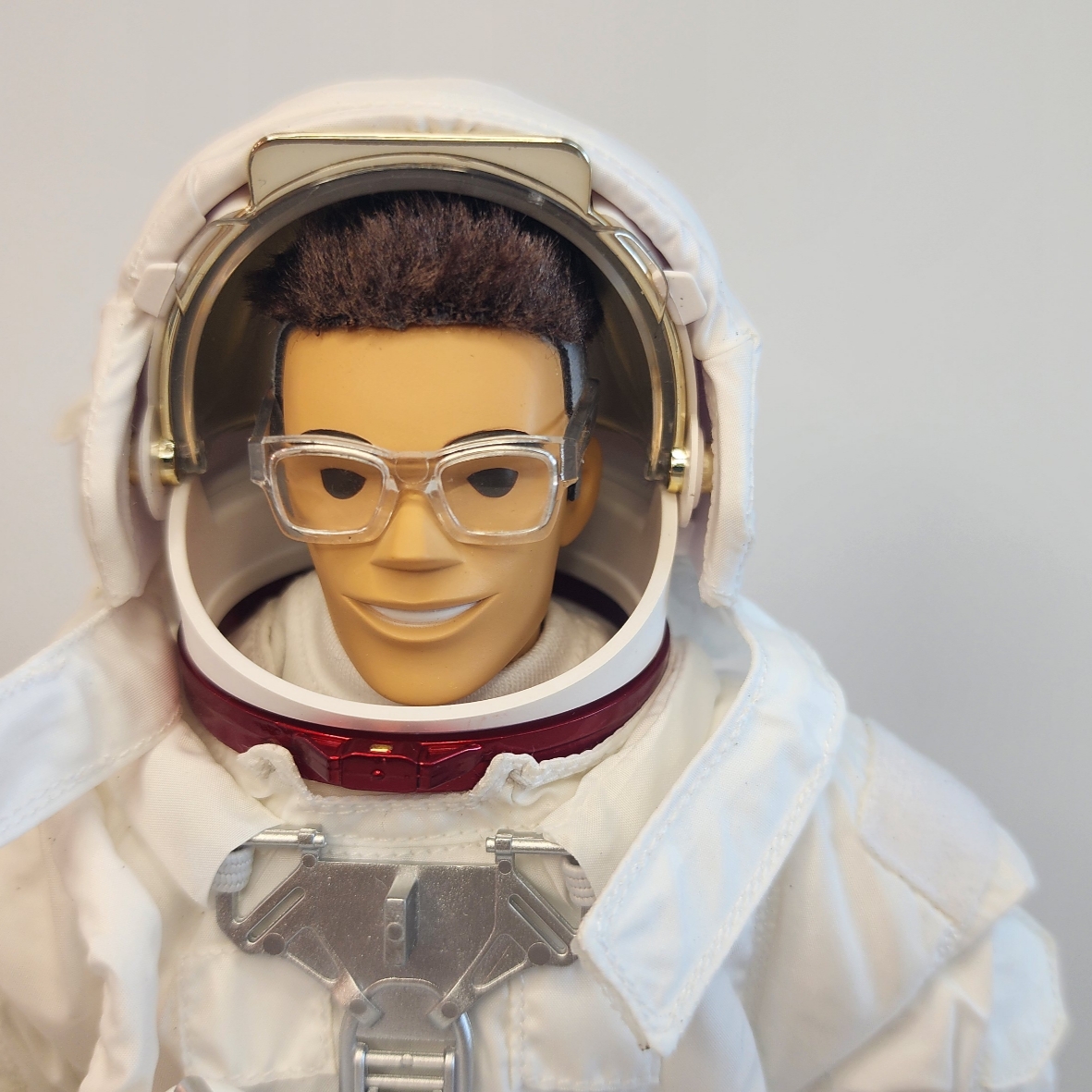 Coolrain x Blitzway Astromax White 착용 스타일