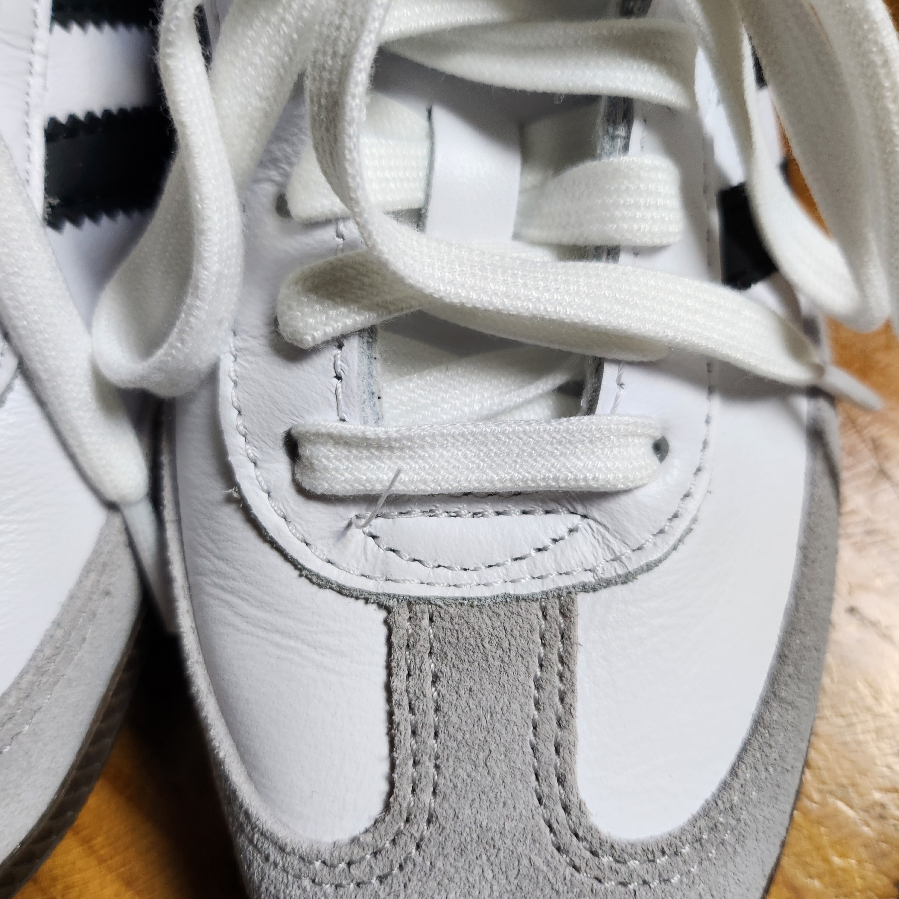 Adidas Samba OG Cloud White 착용 스타일 - 3