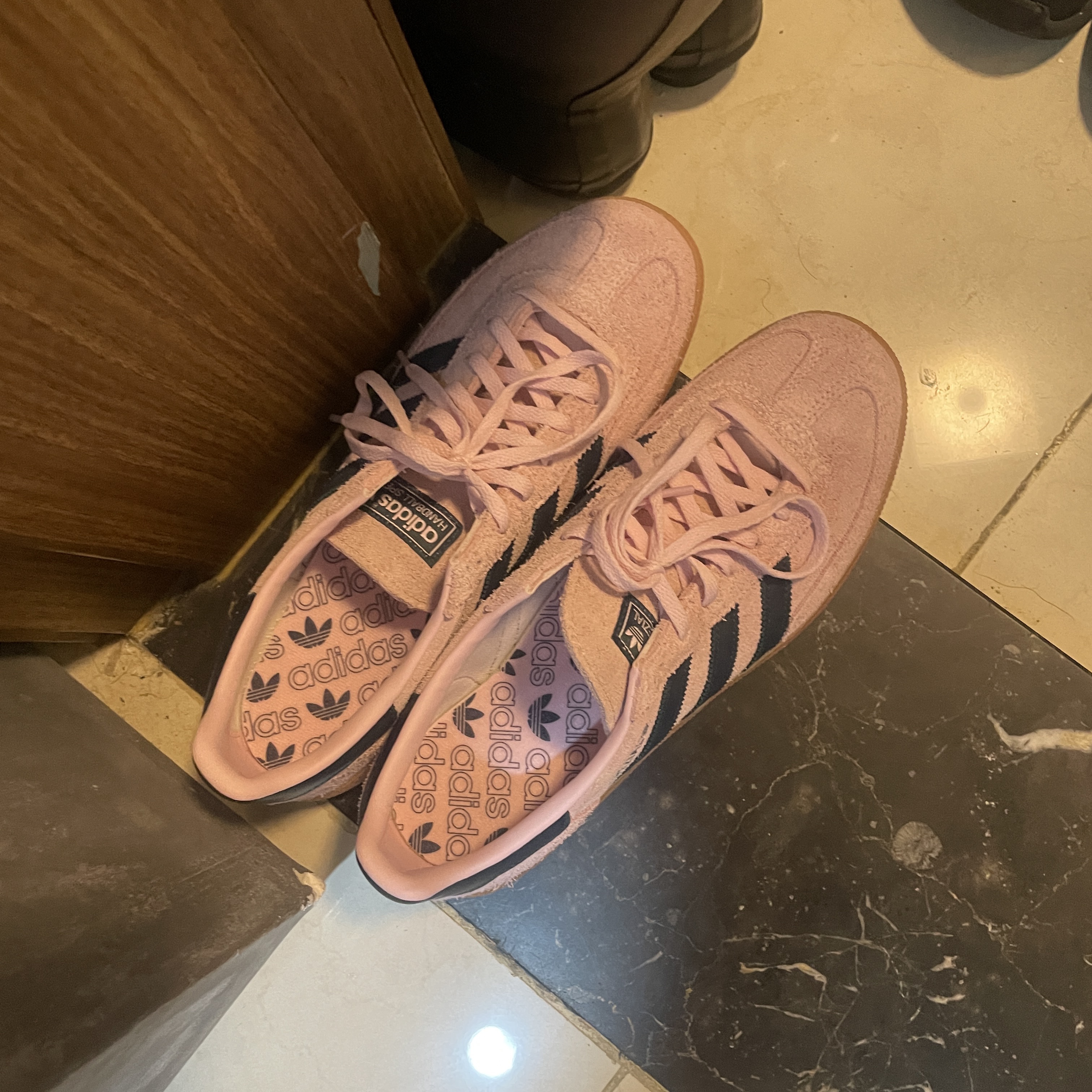 (W) Adidas Spezial Handball Clear Pink 착용 스타일