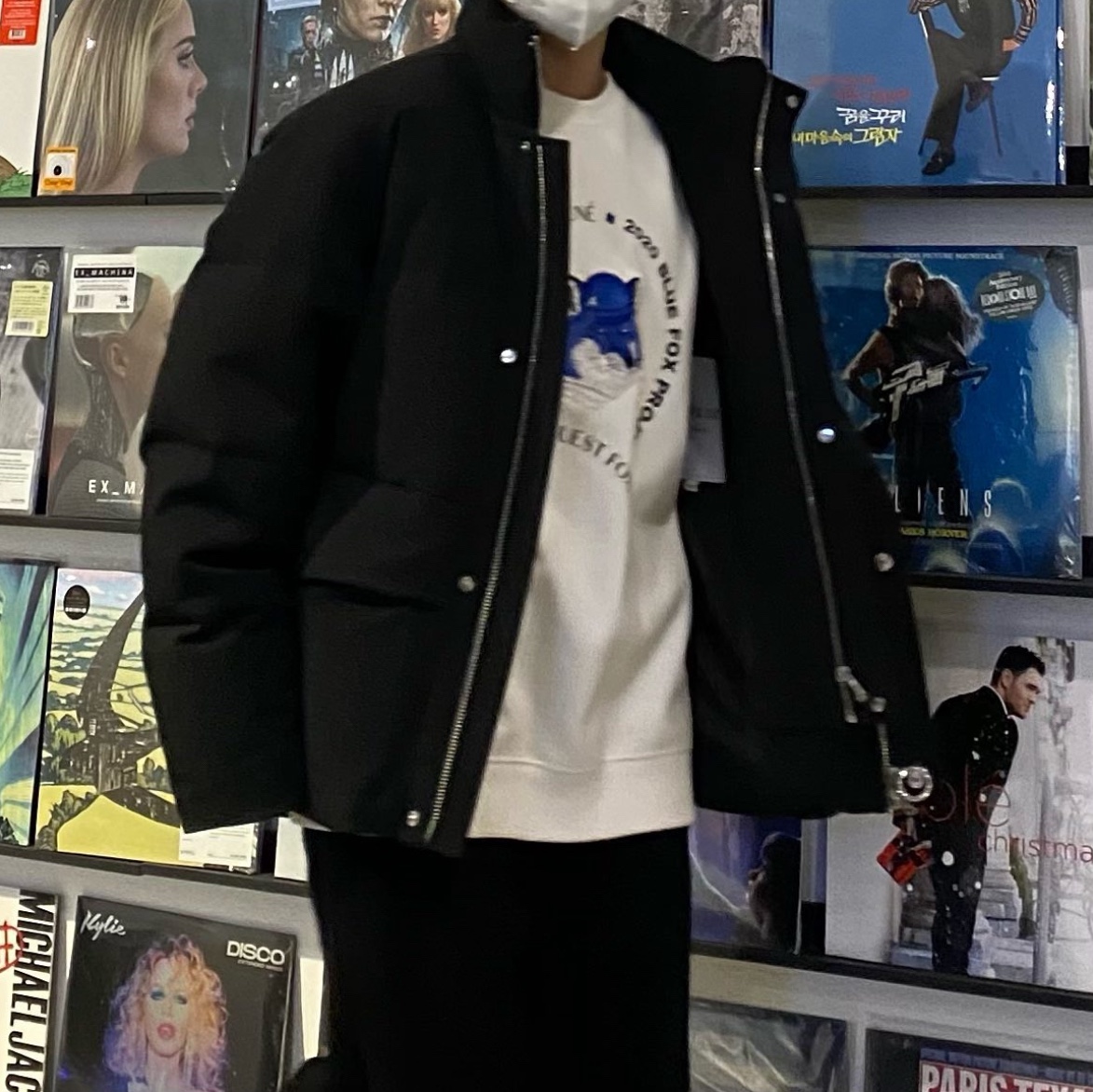 Maison Kitsune x Ader Error Triple Fox Head Sweatshirt Off White 착용 스타일 - 1