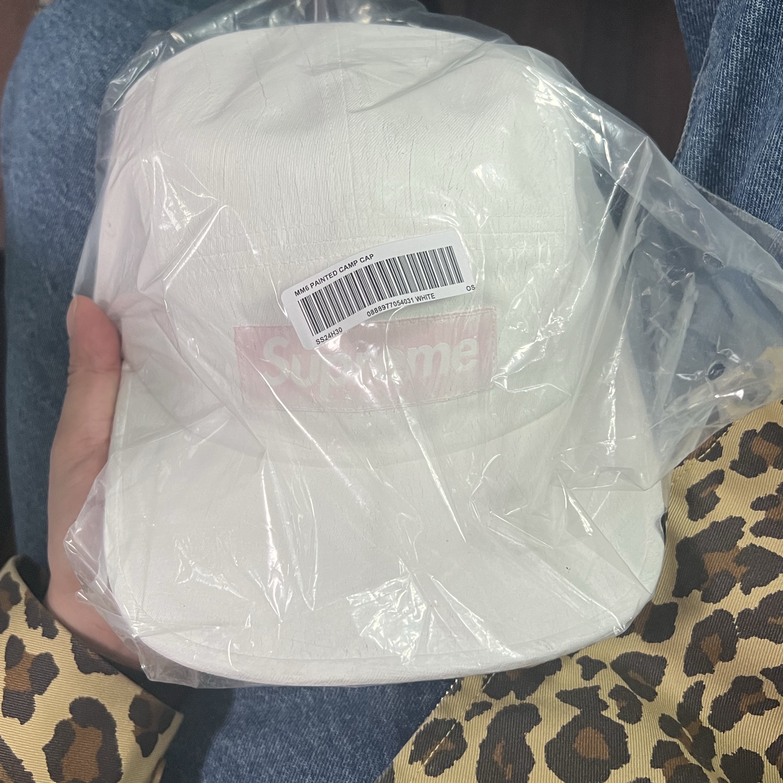 Supreme x MM6 Maison Margiela Painted Camp Cap White - 24SS, Supreme x Toy Machine Harrington Jacket Leopard - 24SS 착용 스타일