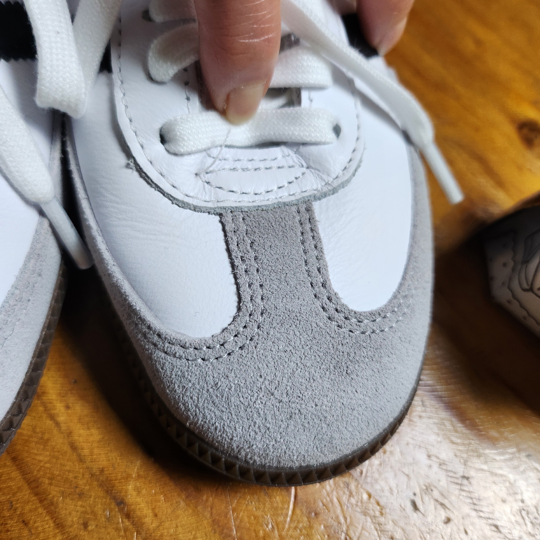 Adidas Samba OG Cloud White 착용 스타일 - 1