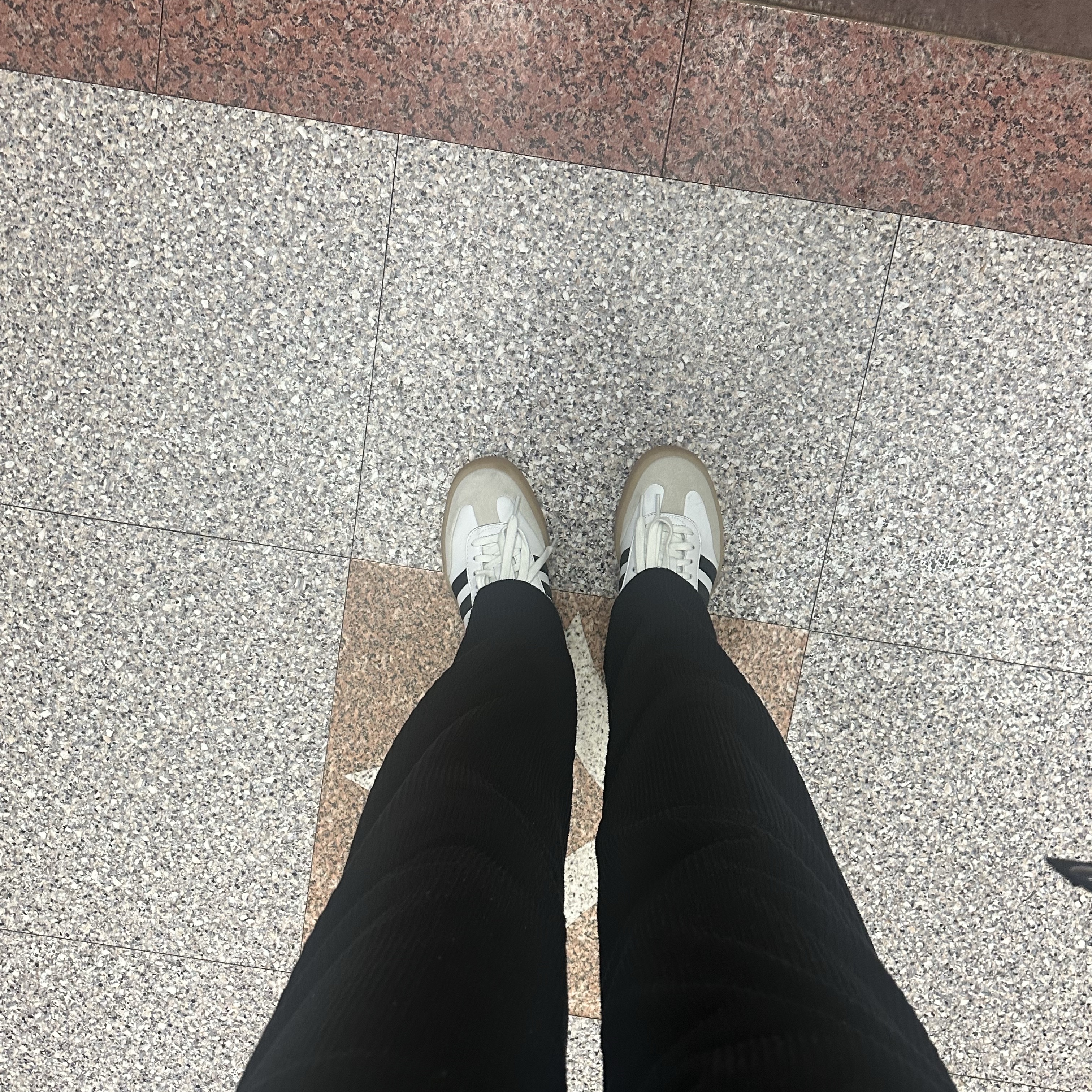 (W) Adidas Sambae White Black 착용 스타일