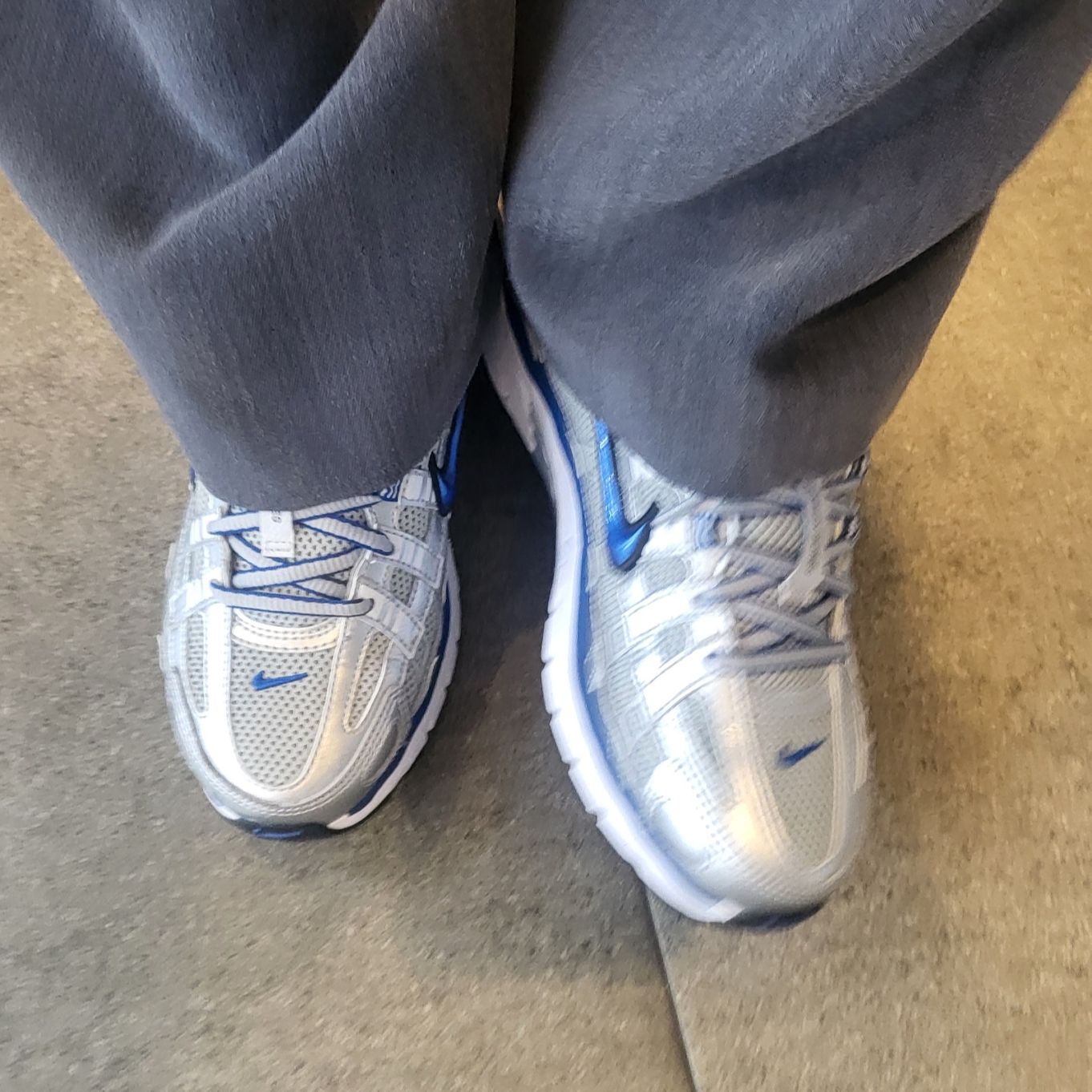 (W) Nike P-6000 Laser Blue 착용 스타일 - 2