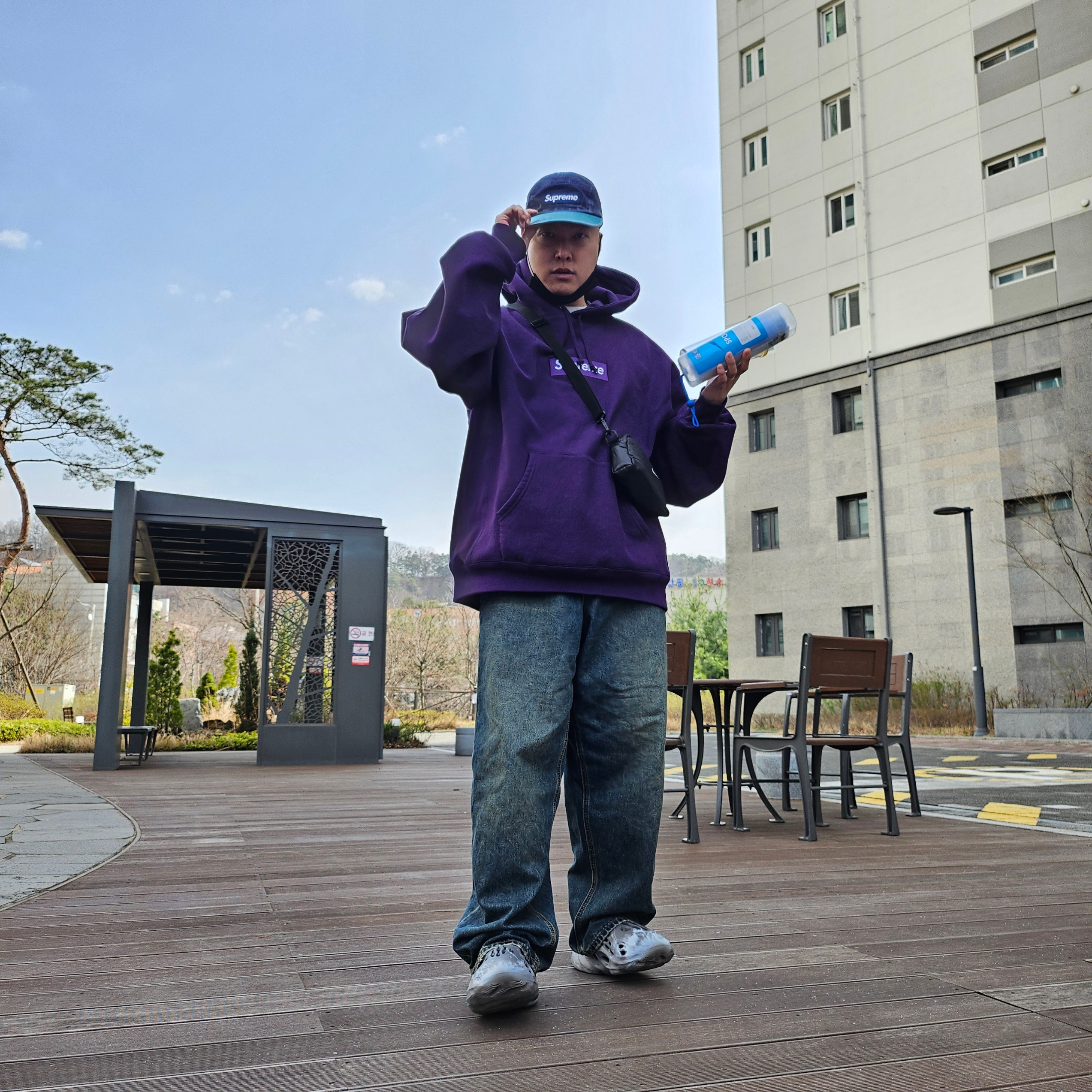 Supreme Box Logo Hooded Sweatshirt Dark Purple - 23FW, Supreme Pigment 2-Tone Camp Cap Navy - 24SS 착용 스타일 - 4
