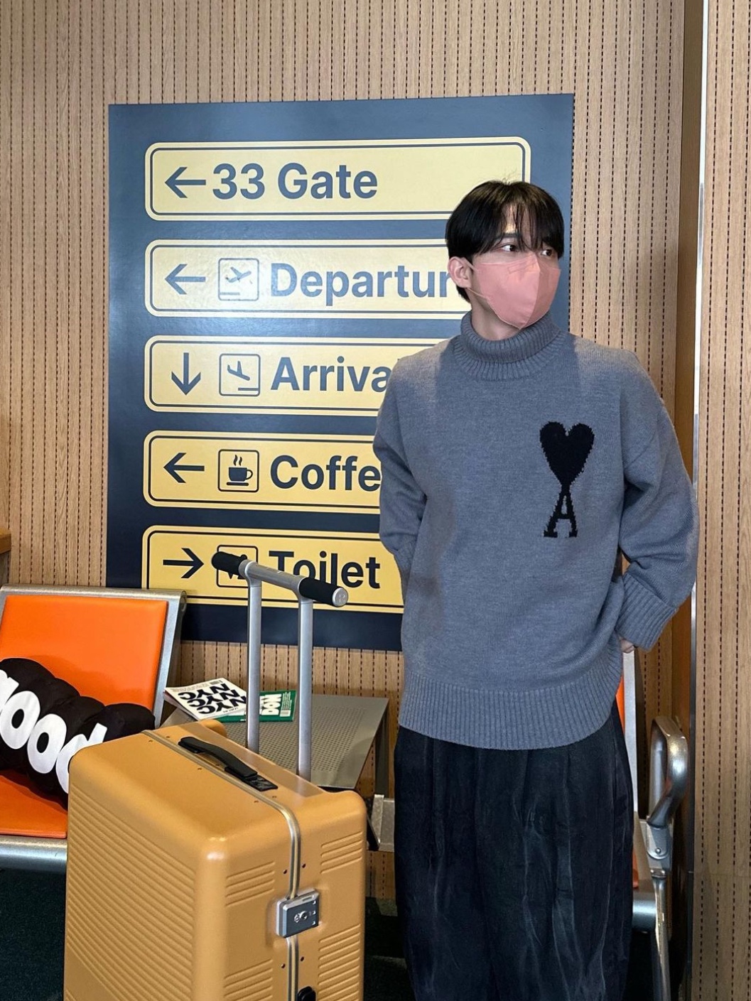 Ami de Coeur Funnel Neck Sweater Grey Black, Nike x Supreme Air Force 1 Low Black 착용 스타일 - 4