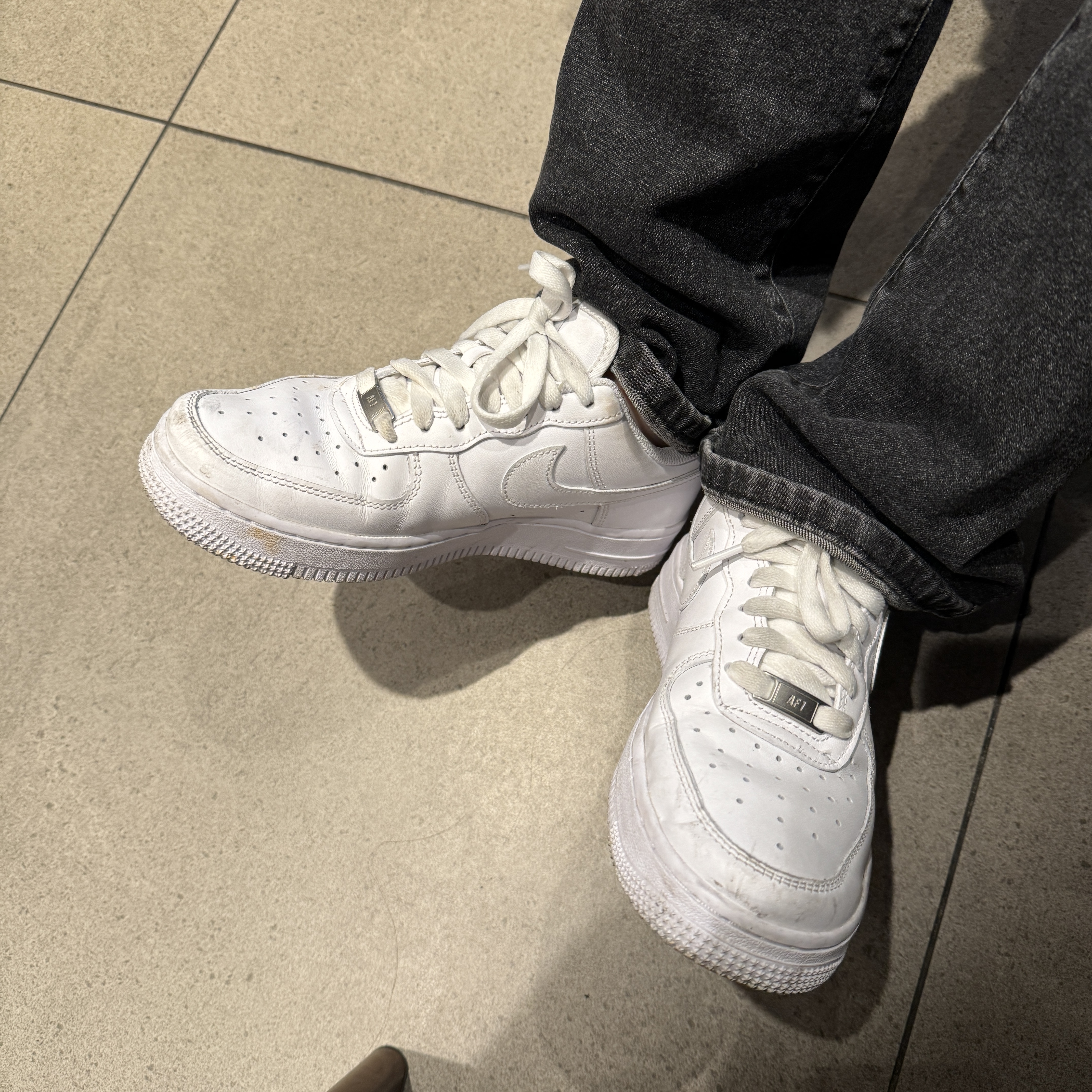 (W) Nike Air Force 1 '07 Low White 착용 스타일