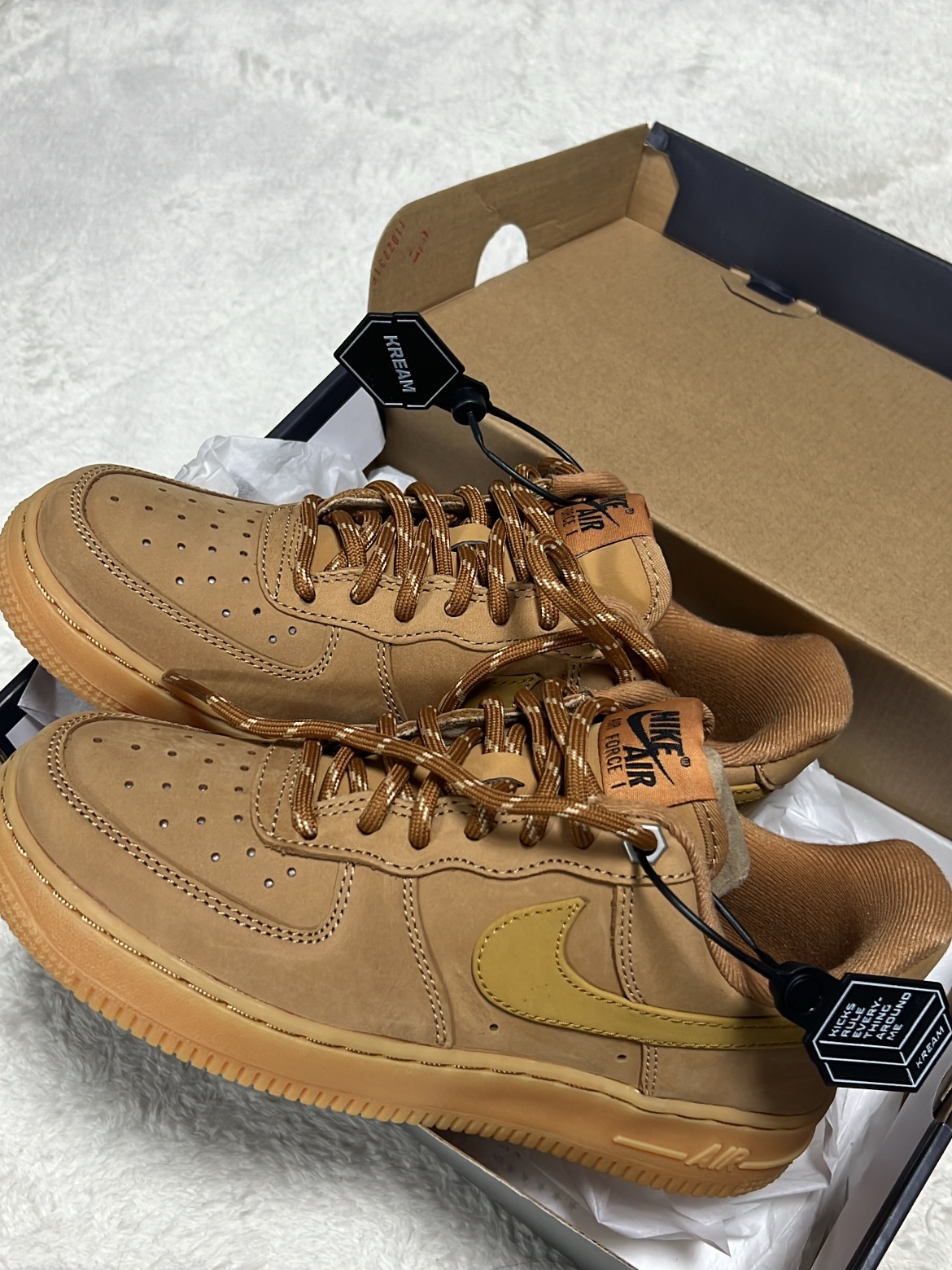 Nike Air Force 1 '07 WB Flax 착용 스타일 - 2
