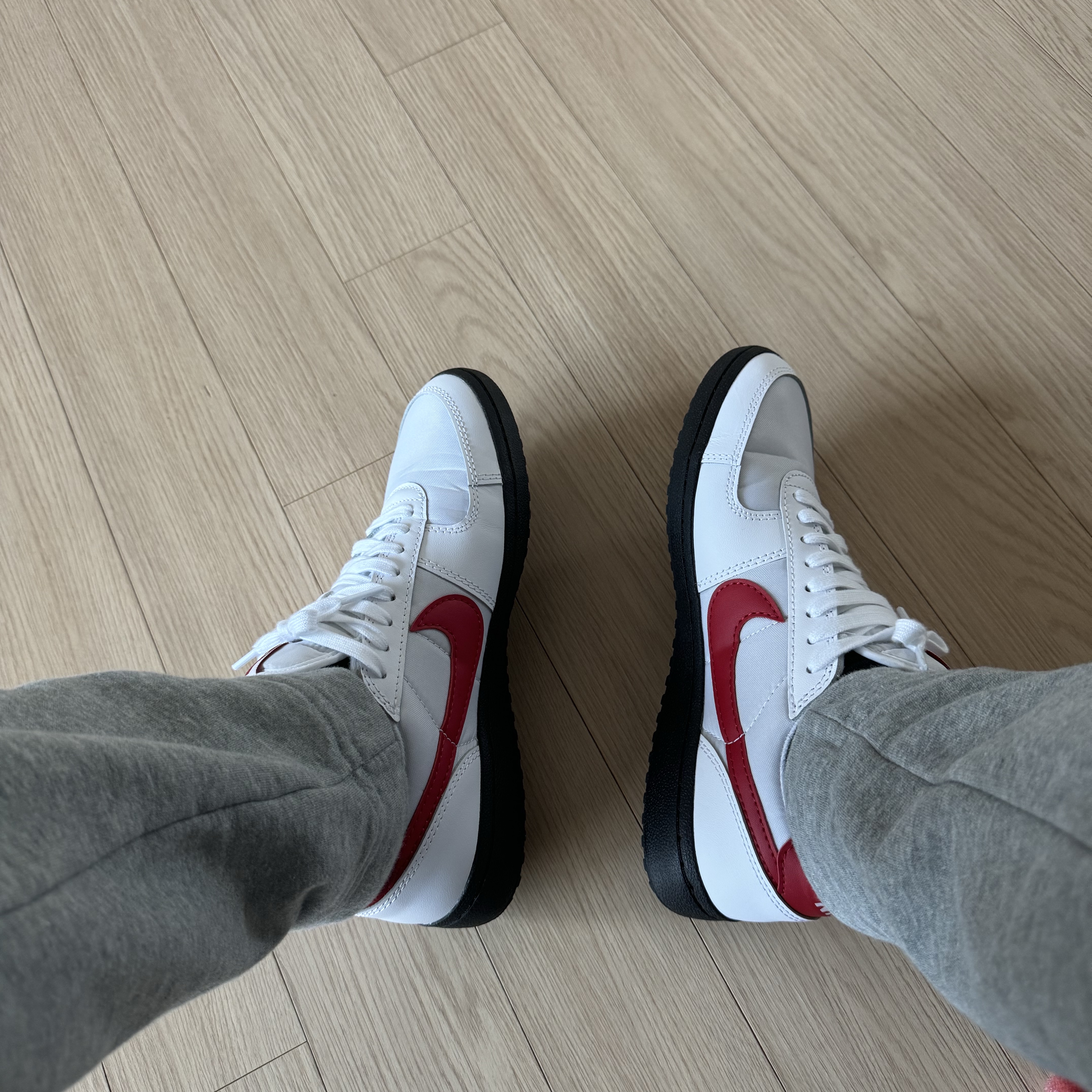 Nike Field General 82 SP White and Varsity Red 착용 스타일 - 2