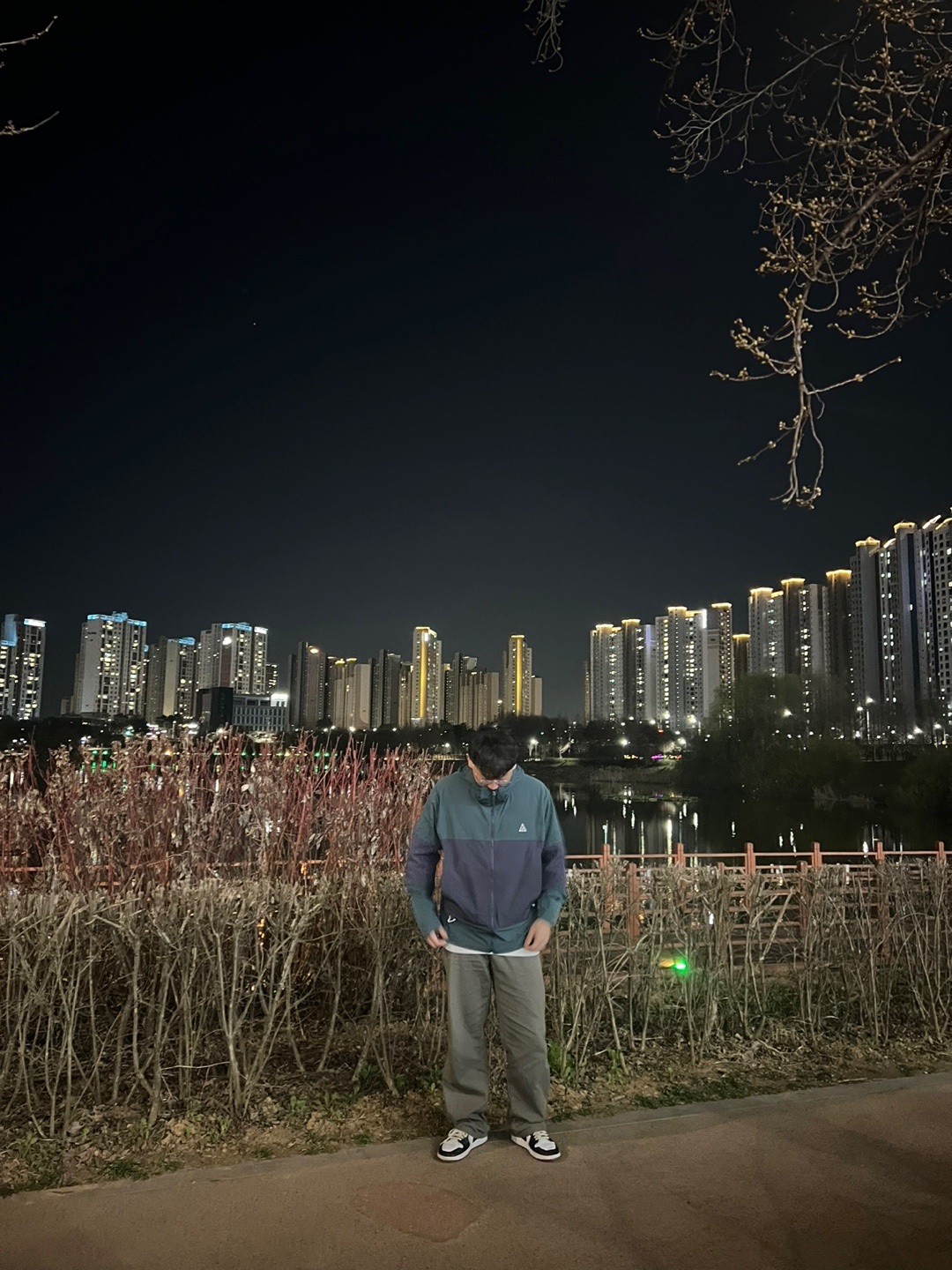 Nike ACG Sun Farer Jacket Faded Spruce - Asia 착용 스타일