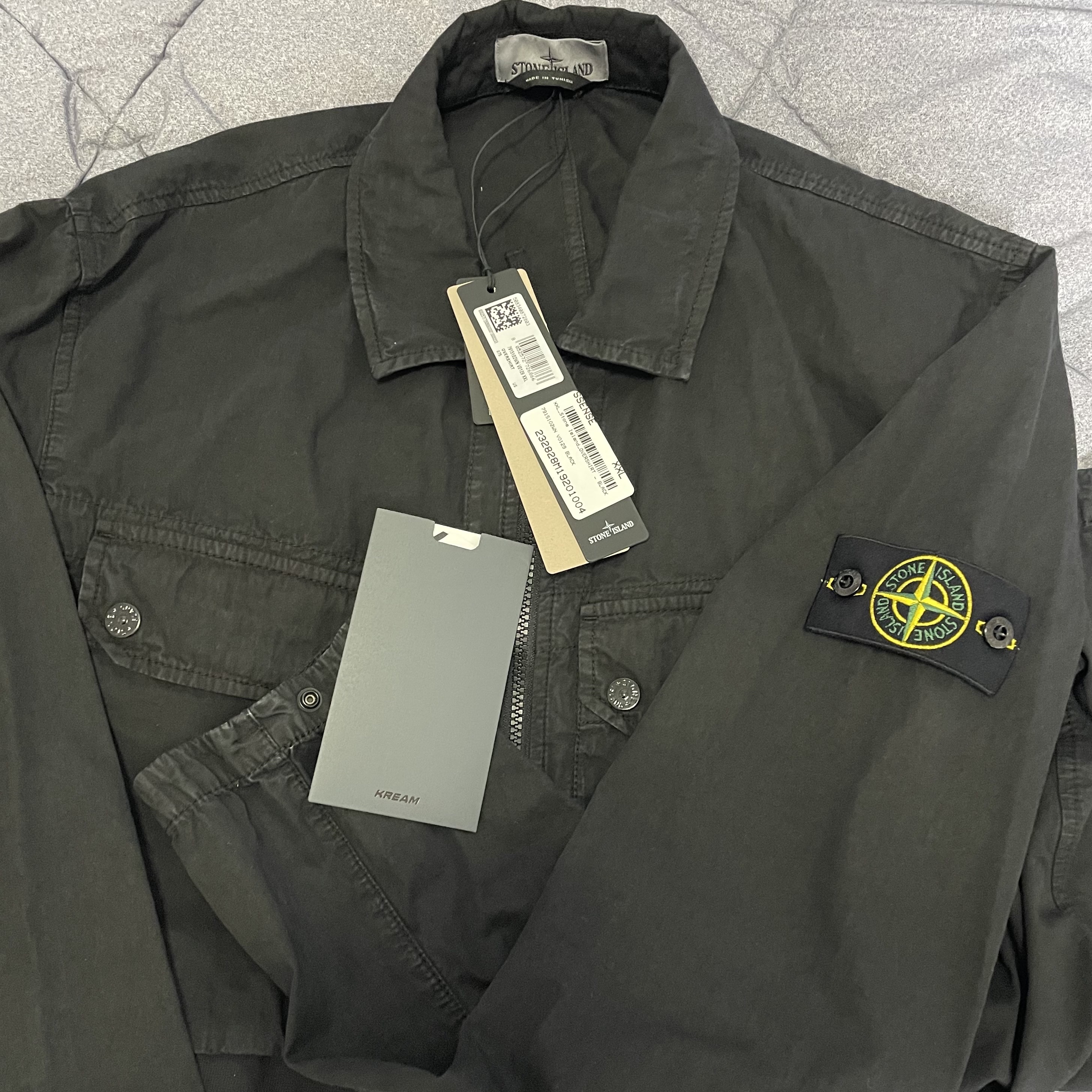 Stone Island 102WN Brushed Organic Cotton Overshirt Black - 23FW 착용 스타일