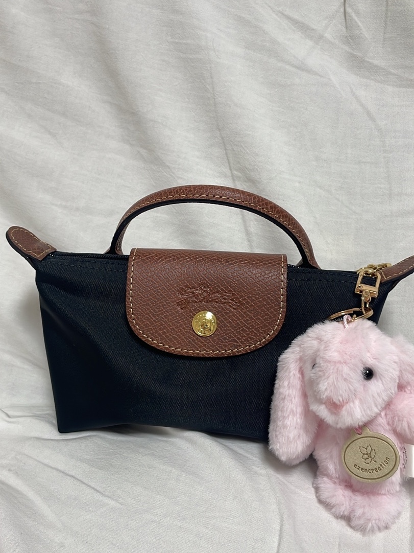 Longchamp Le Pliage Original Handle Pouch Black 착용 스타일 - 2
