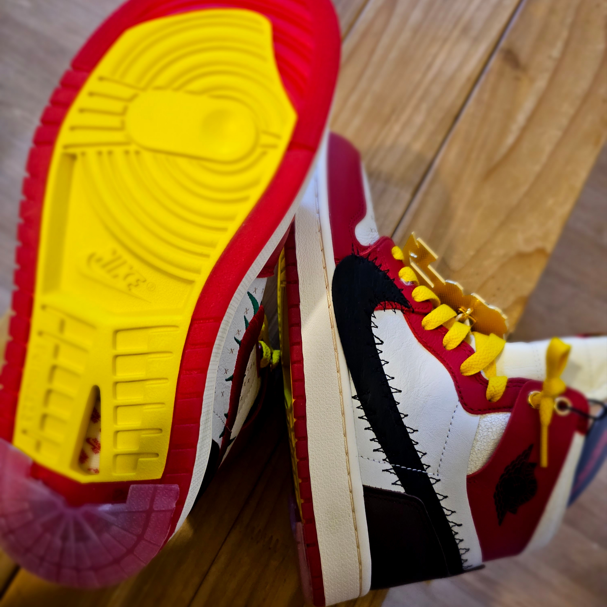 (W) Jordan 1 x Teyana Taylor Zoom CMFT 2 Gym Red 착용 스타일 - 4