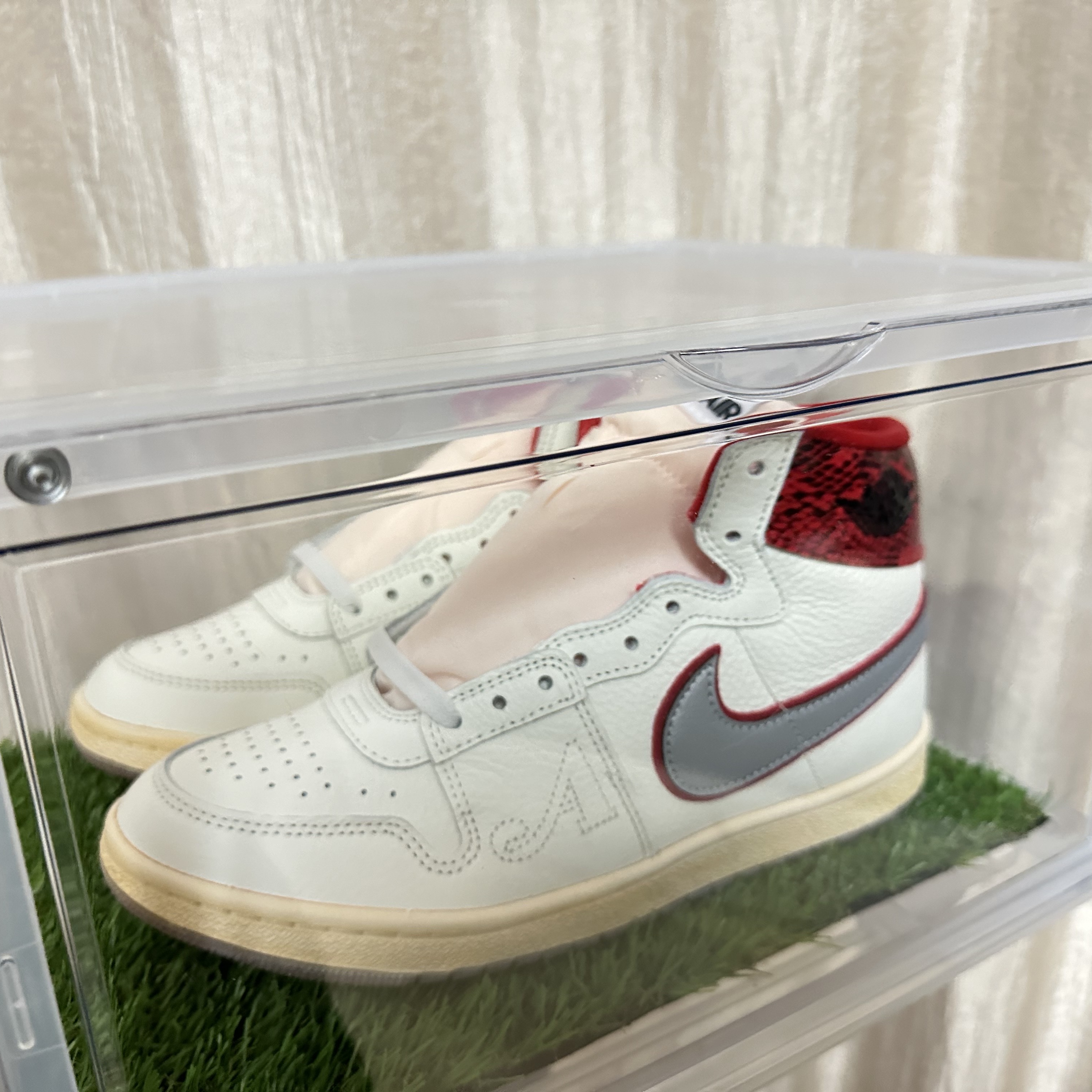 Jordan x Awake NY Air Ship PE SP Sail University Red 착용 스타일