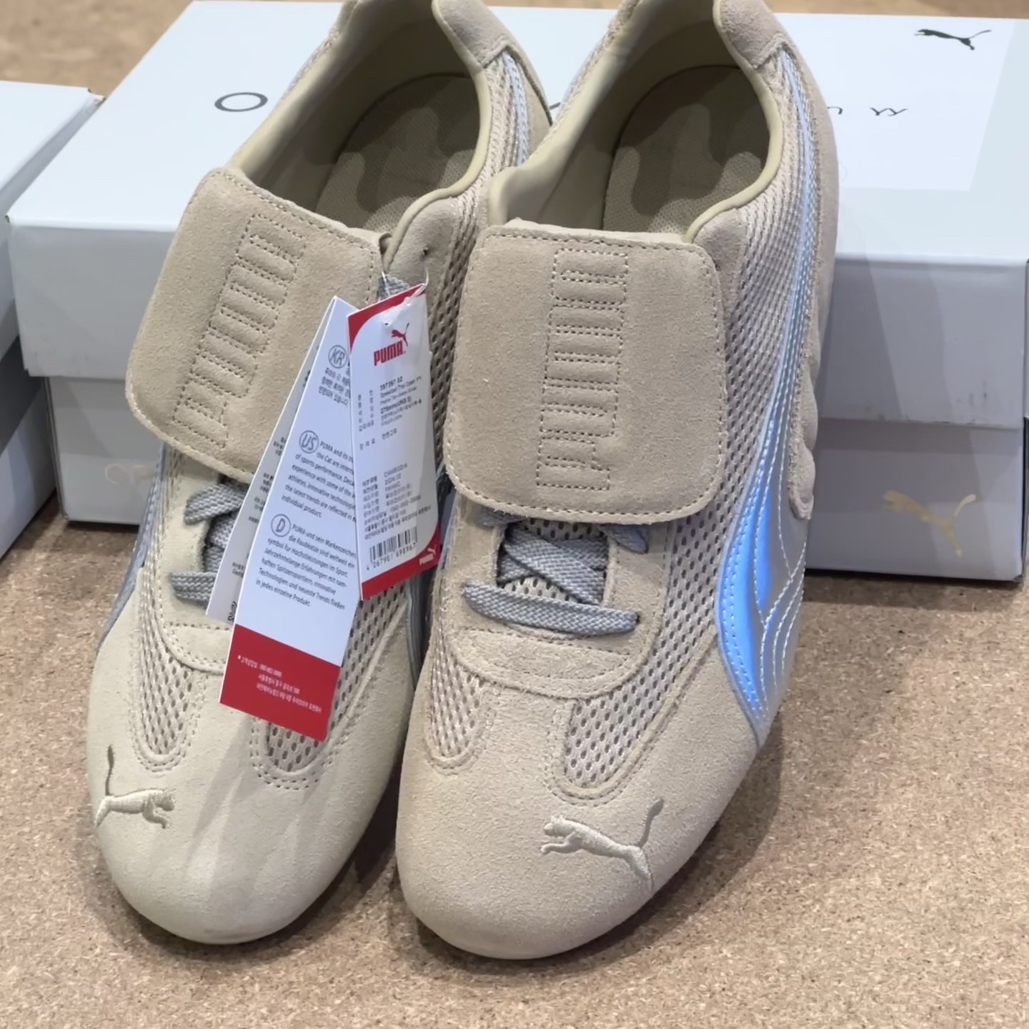 Puma x Open Yy Speedcat Whisp of Pink Chamomile, Puma x Open Yy Speedcat Prairie Tan Matte Silver 착용 스타일 - 4