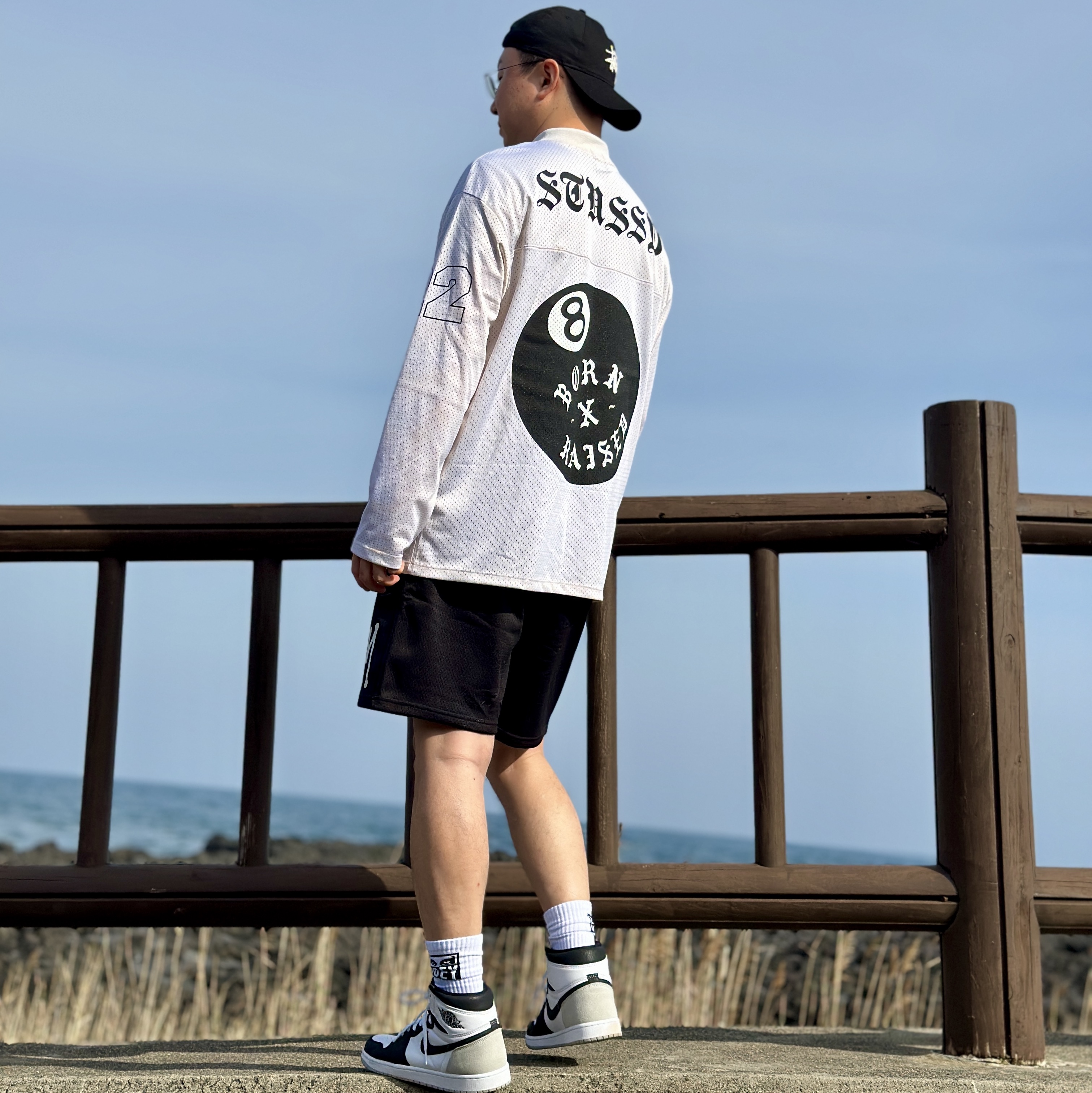 Stussy Basic New Era 9Twenty Basic Strapback Black, Stussy x Born X Raised Cookies & Cream Football Jersey Cream 착용 스타일 - 2