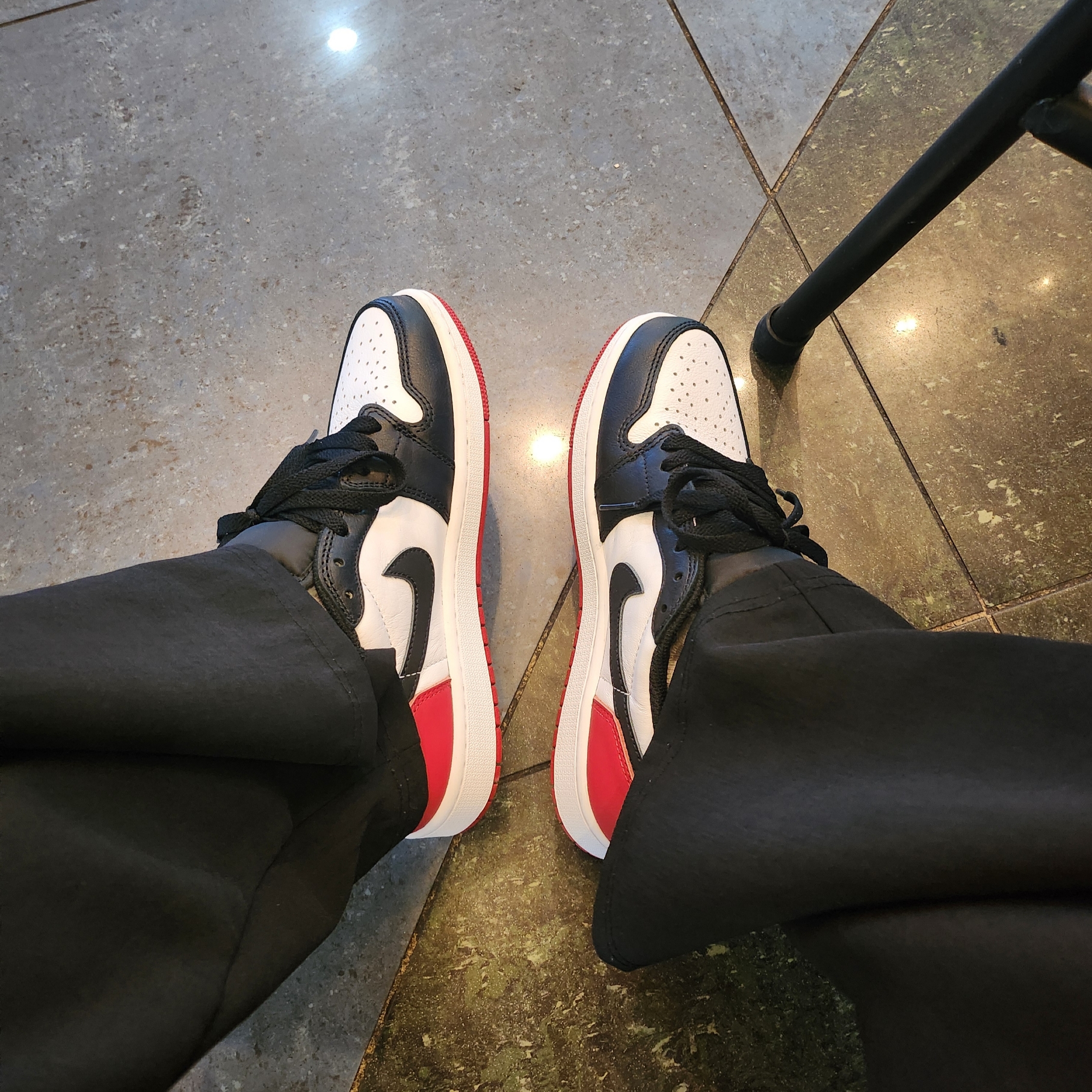 Jordan 1 Retro Low OG Black Toe 착용 스타일