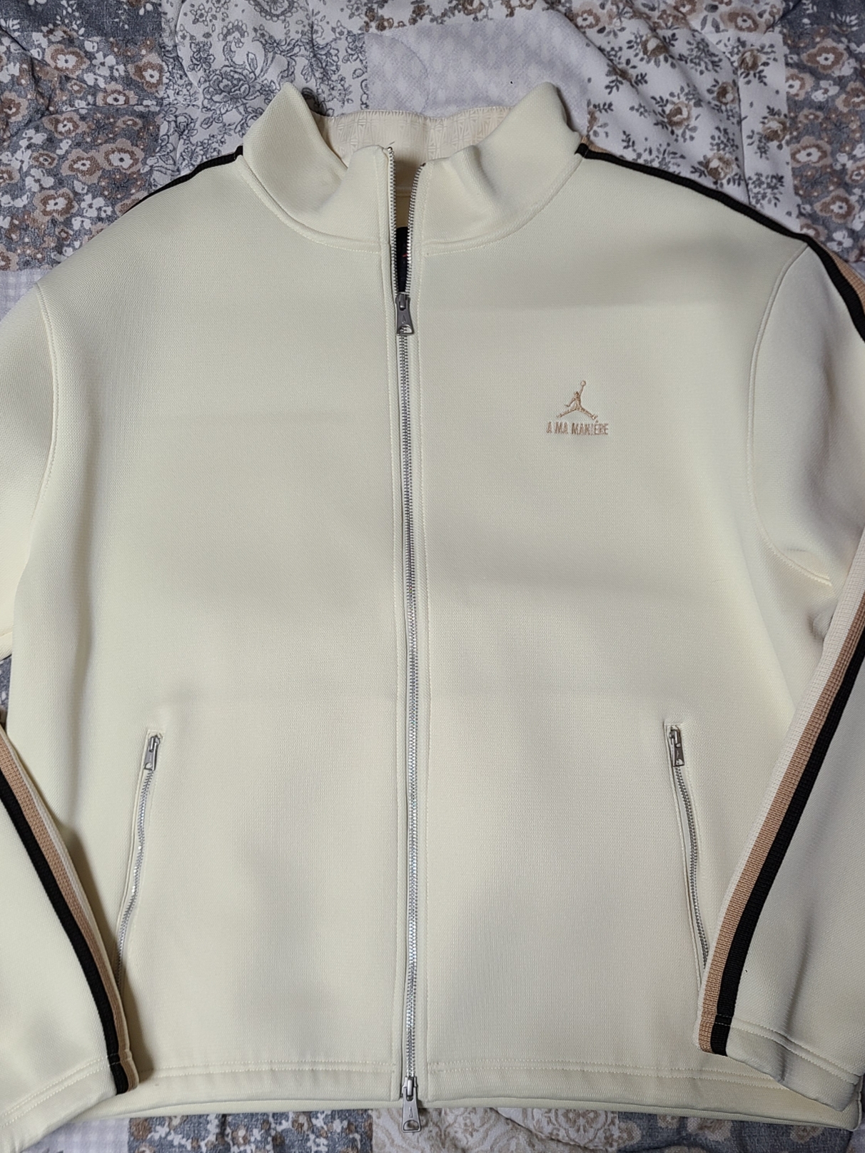Jordan x A Ma Maniere Track Jacket Coconut Milk - US/EU, Jordan x A Ma Maniere Track Jacket Coconut Milk - Asia 착용 스타일 - 1