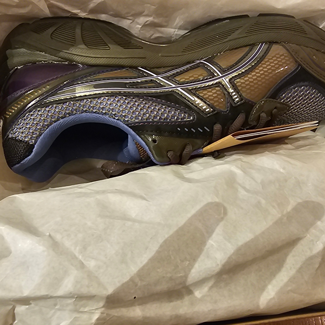 Asics UB6-S GT-2160 Grey Floss Brown Storm 착용 스타일