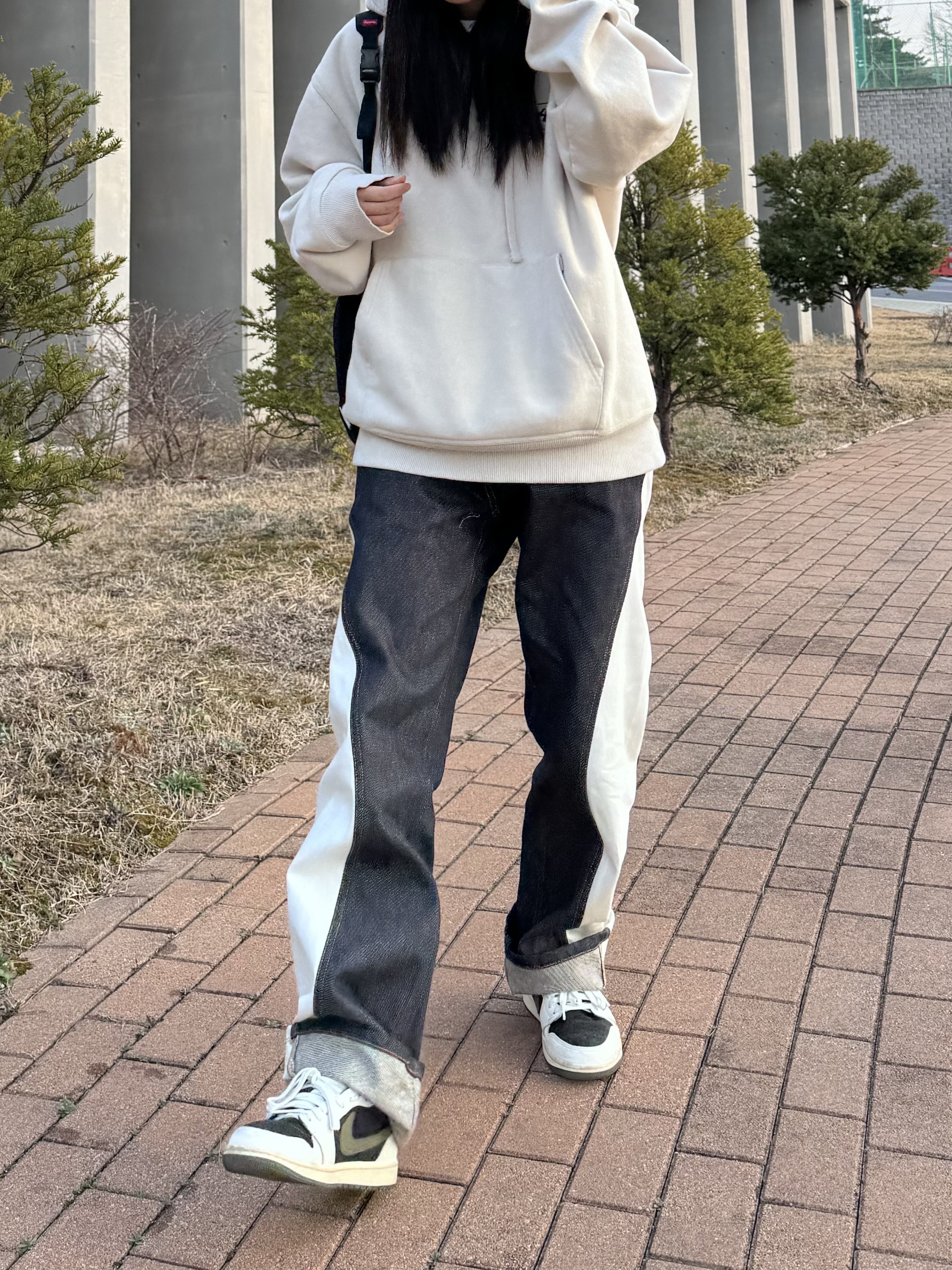 Stussy Stock Seoul Hood Smoke 2022 착용 스타일 - 2