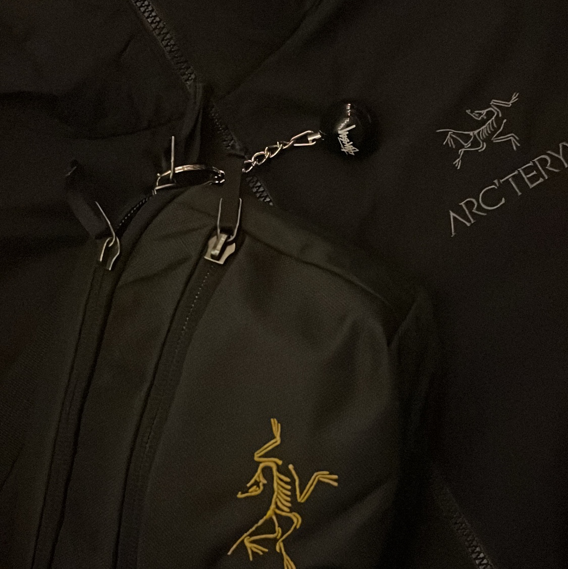 Arc'teryx Atom SL Hoody Black, Arc'teryx Atom LT Hoody Black 착용 스타일