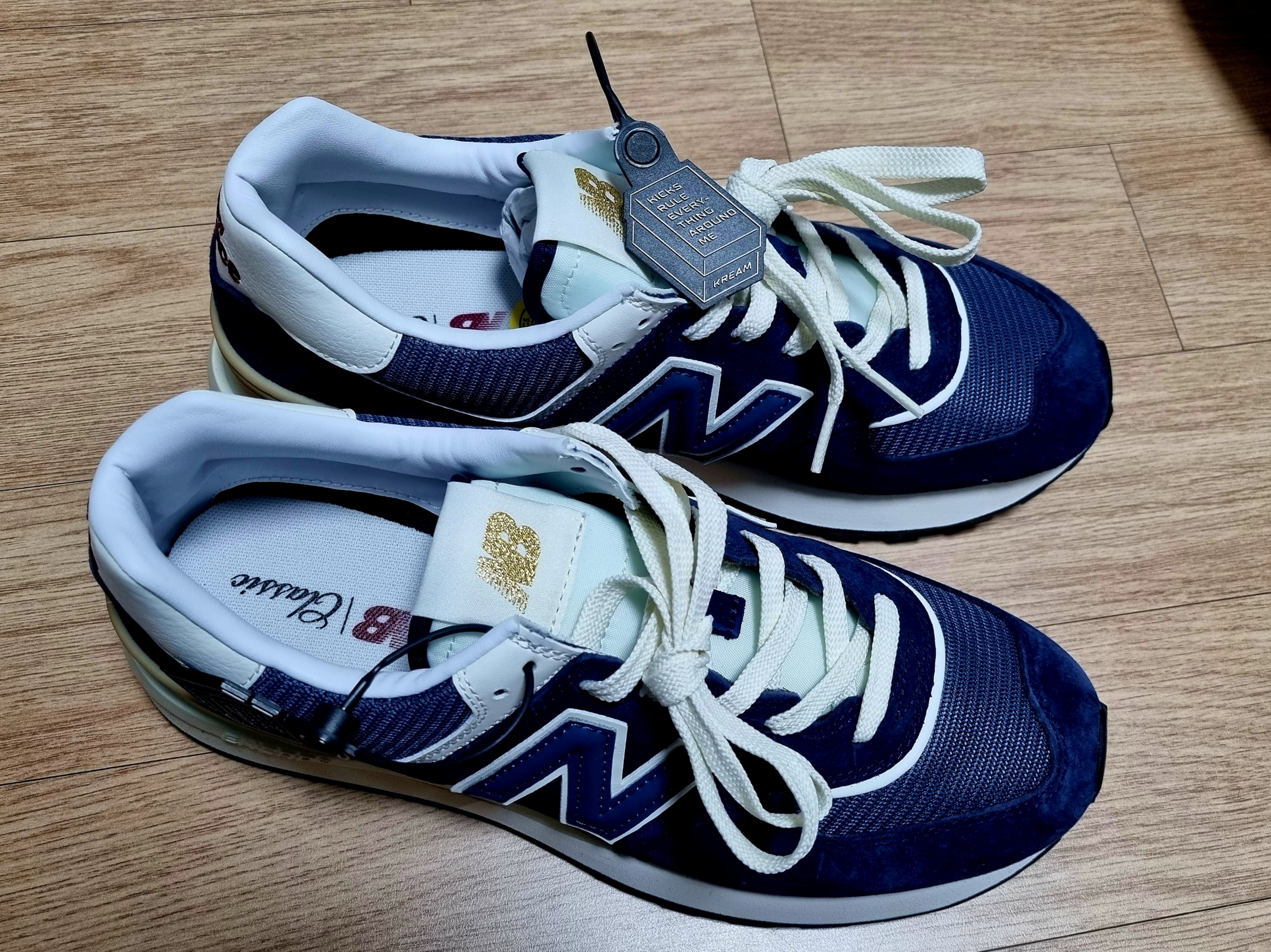 New Balance 574 Legacy Navy 착용 스타일