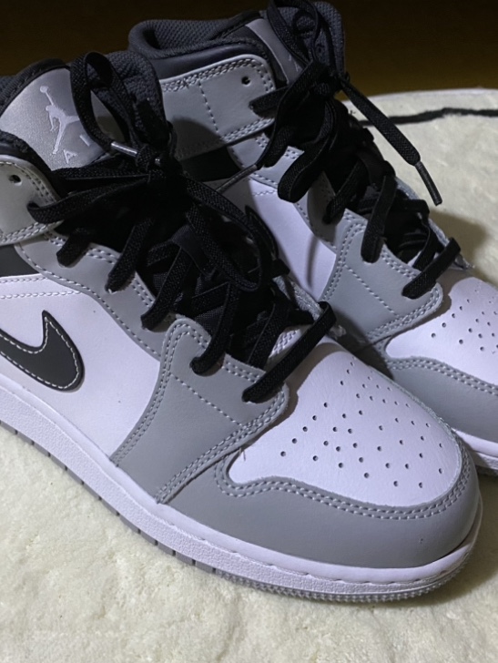 (GS) Jordan 1 Mid Light Smoke Grey Anthracite 착용 스타일 - 2