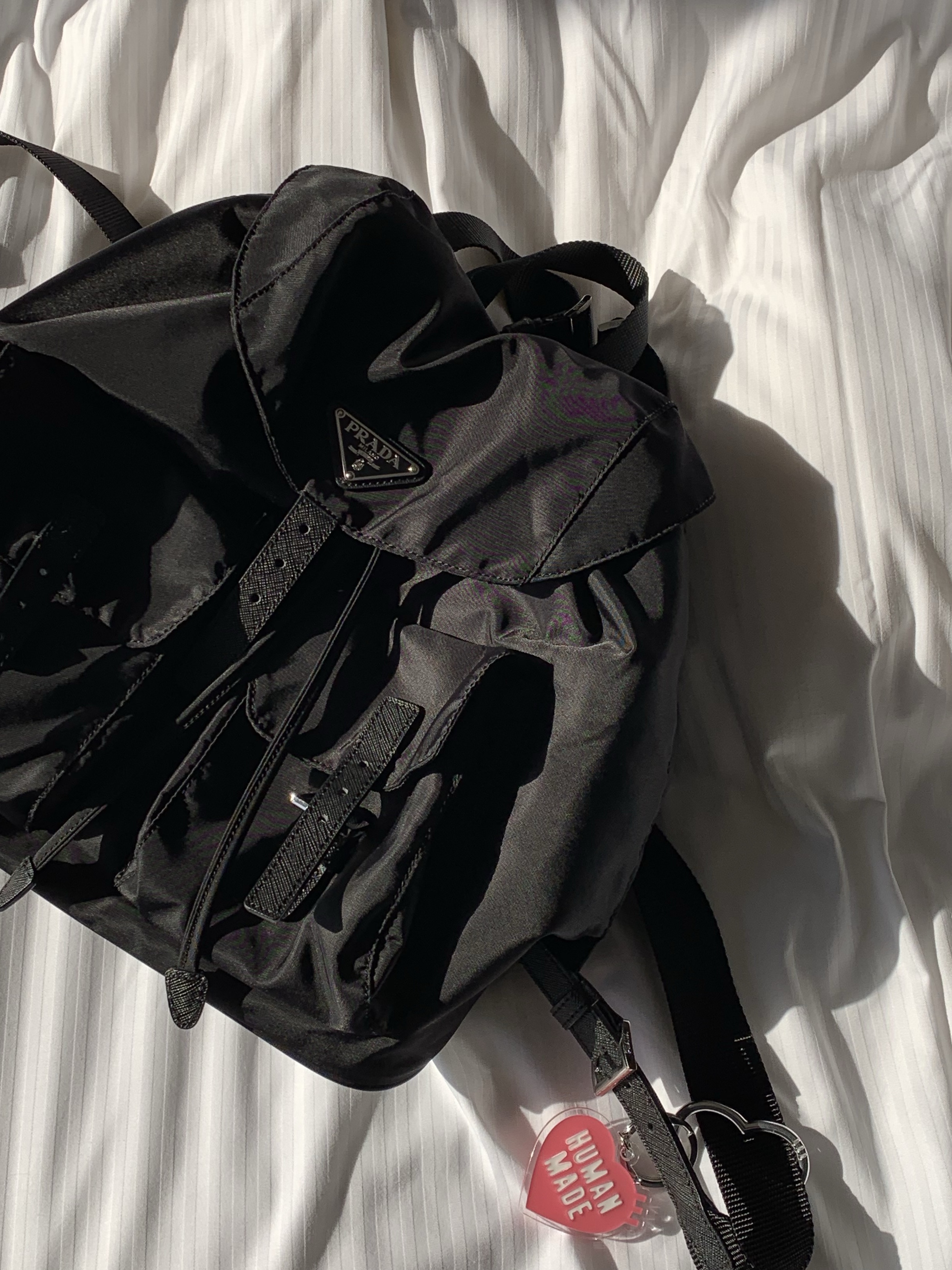 Prada Re-Nylon Medium Backpack Black, Human Made Acrylic Heart Keyring Pink 착용 스타일