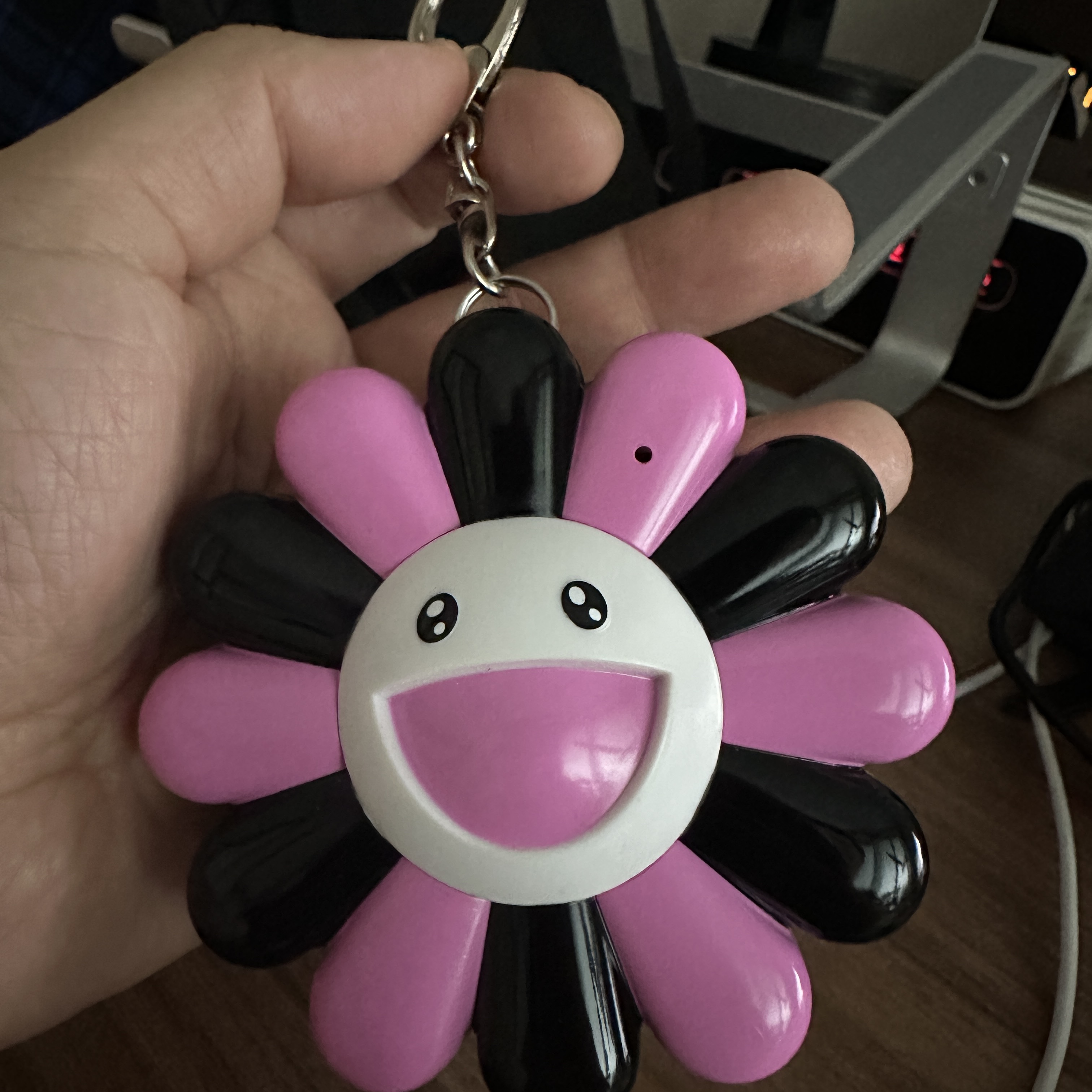 Kaikai Kiki x Blackpink Flower Go Walk Pink Black 착용 스타일 - 1