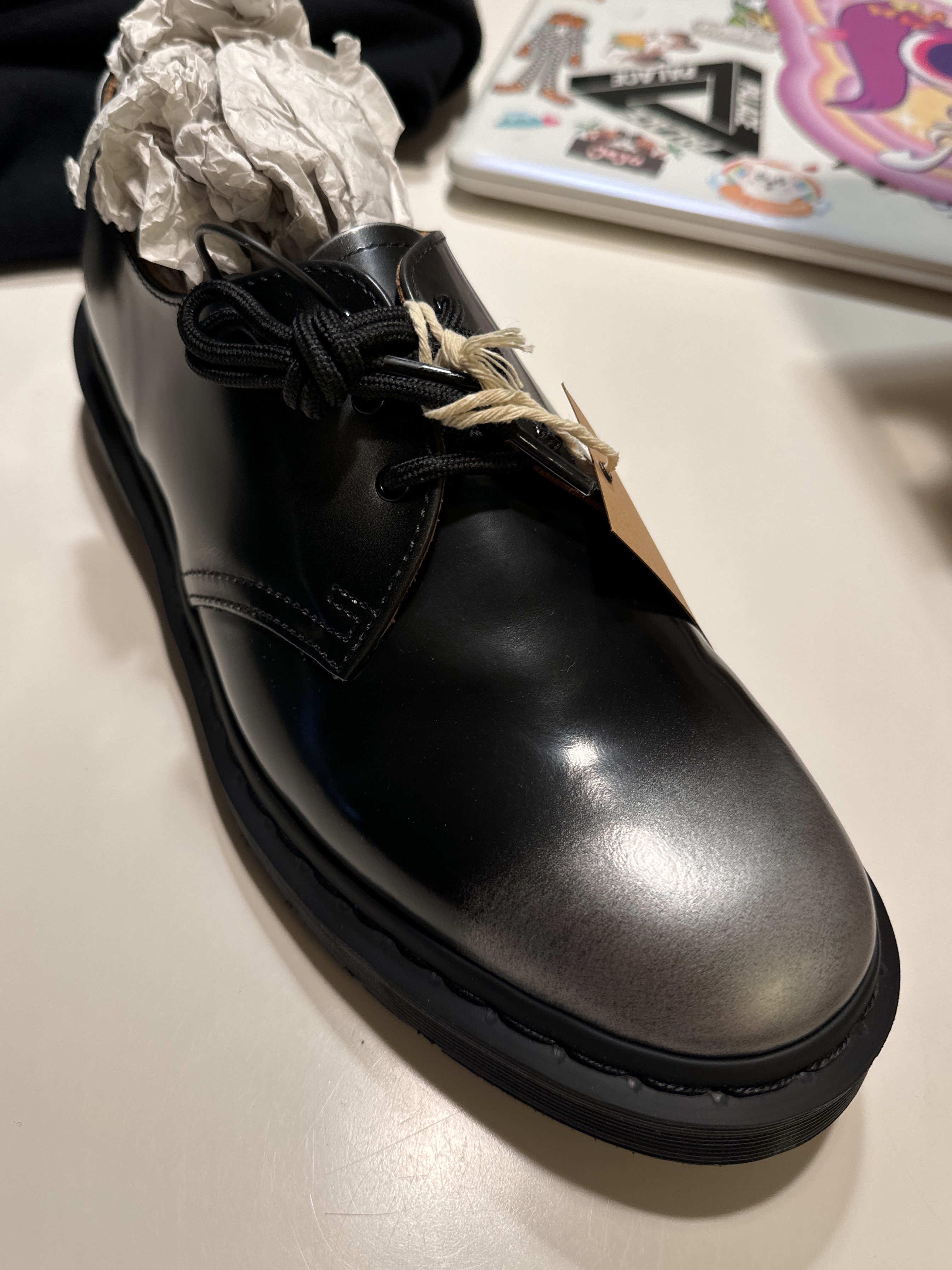 Dr. Martens x Supreme 1461 Gray Silver 착용 스타일