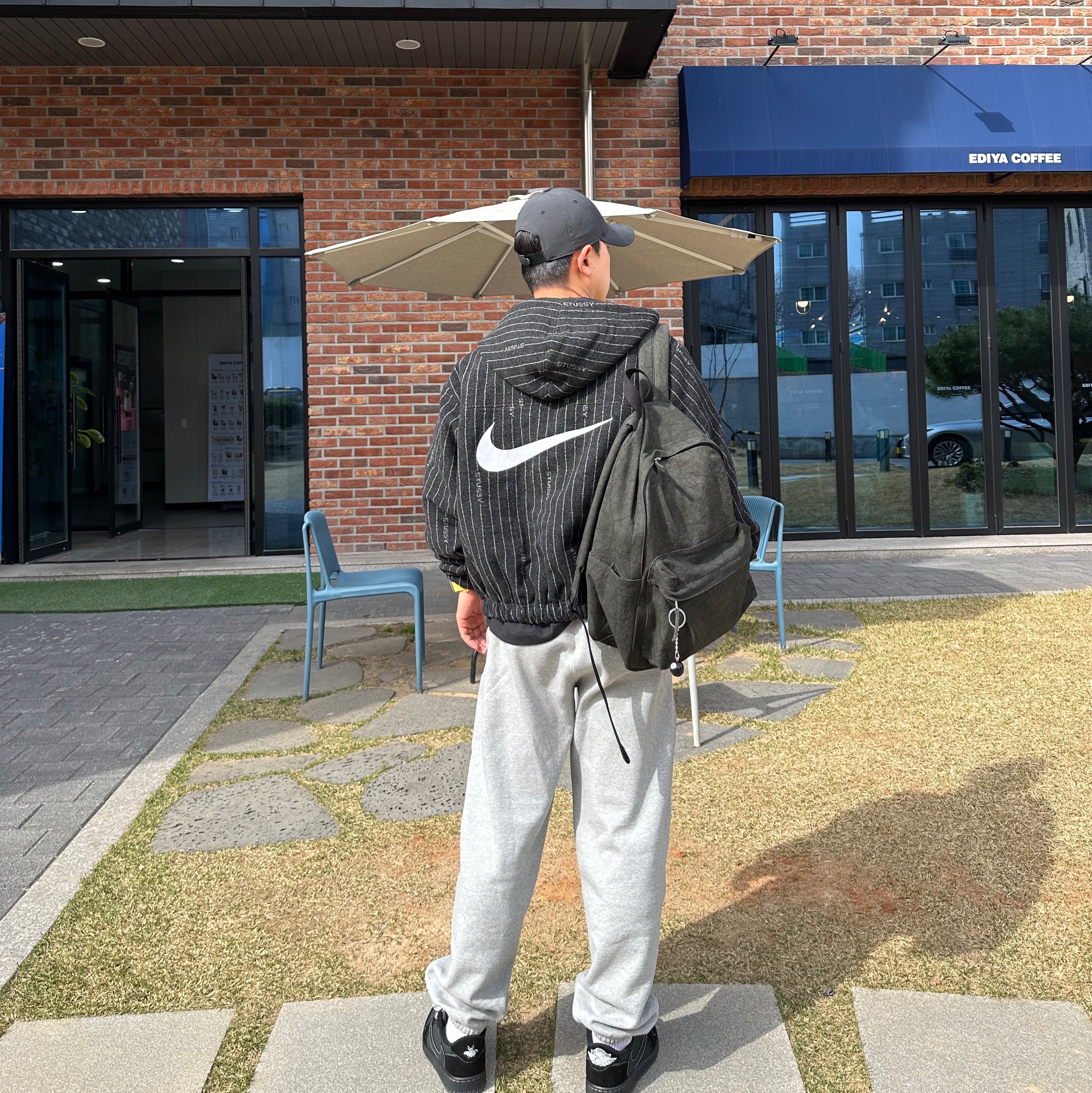 Jordan 1 x Travis Scott Retro Low OG SP Black Phantom, Nike x Stussy NRG Striped Wool Jacket Black (DR4023-010) 착용 스타일