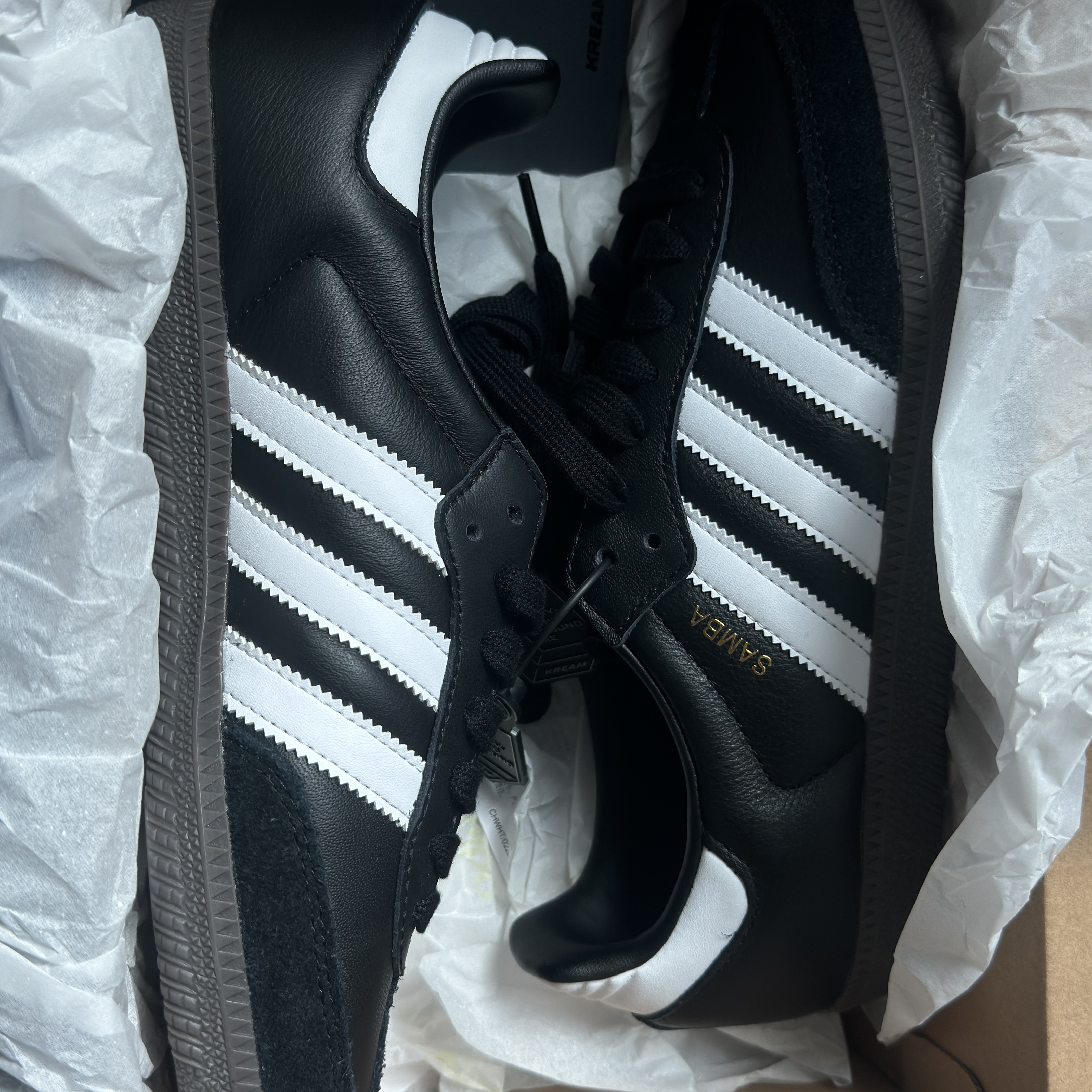 Adidas Samba OG Black White Gum 착용 스타일