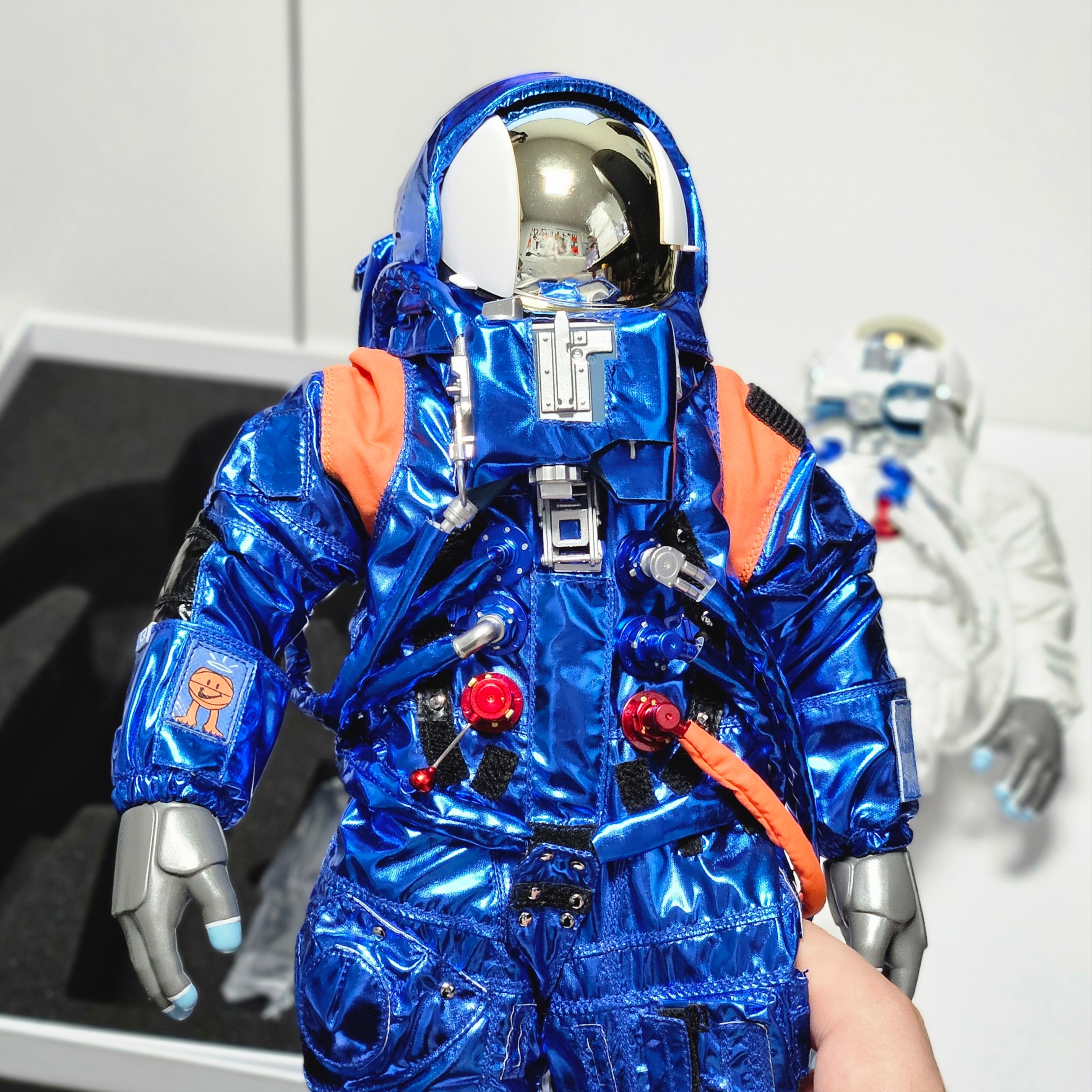 Coolrain x Blitzway Astromax Blue 착용 스타일 - 1