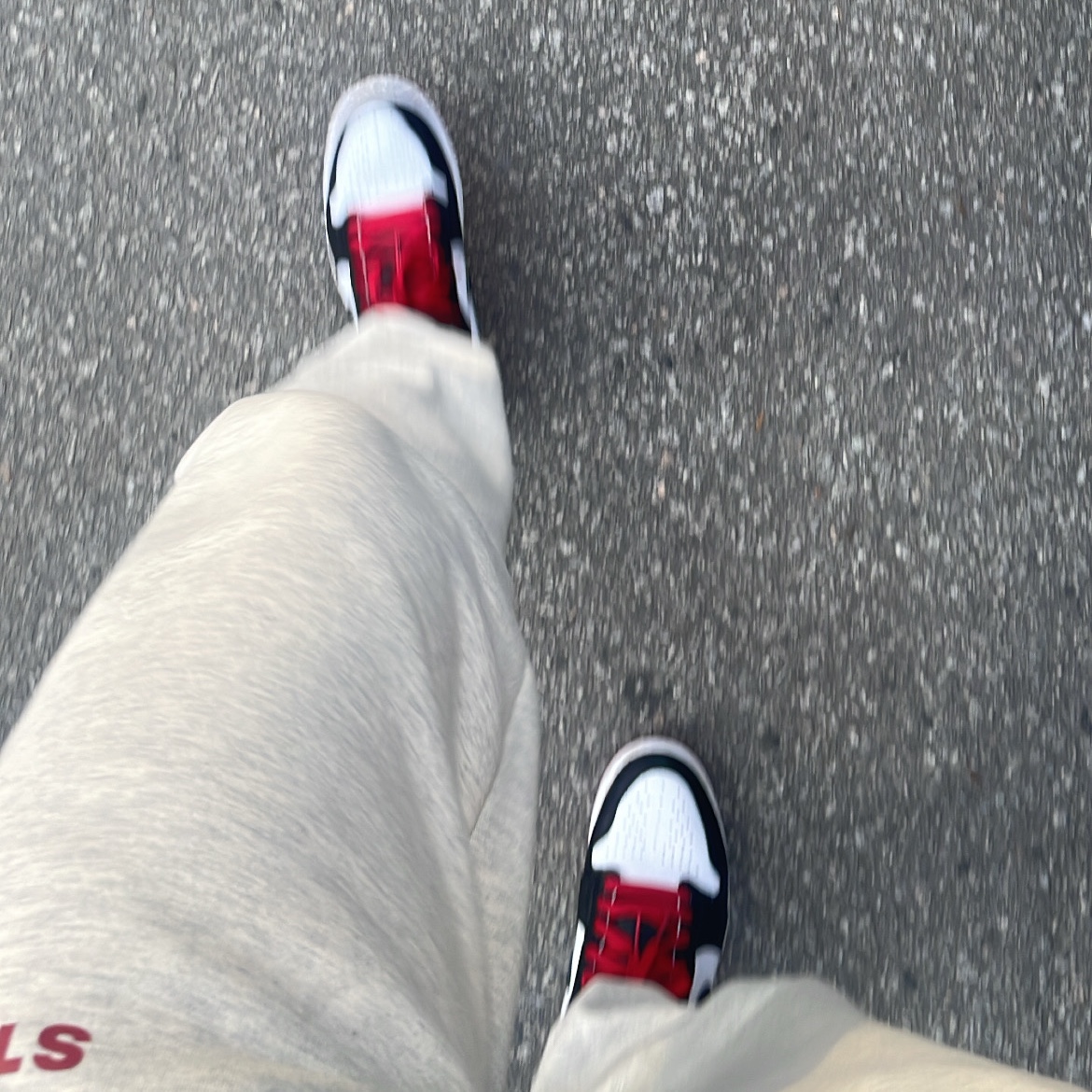 Jordan 1 Retro Low OG Black Toe 착용 스타일