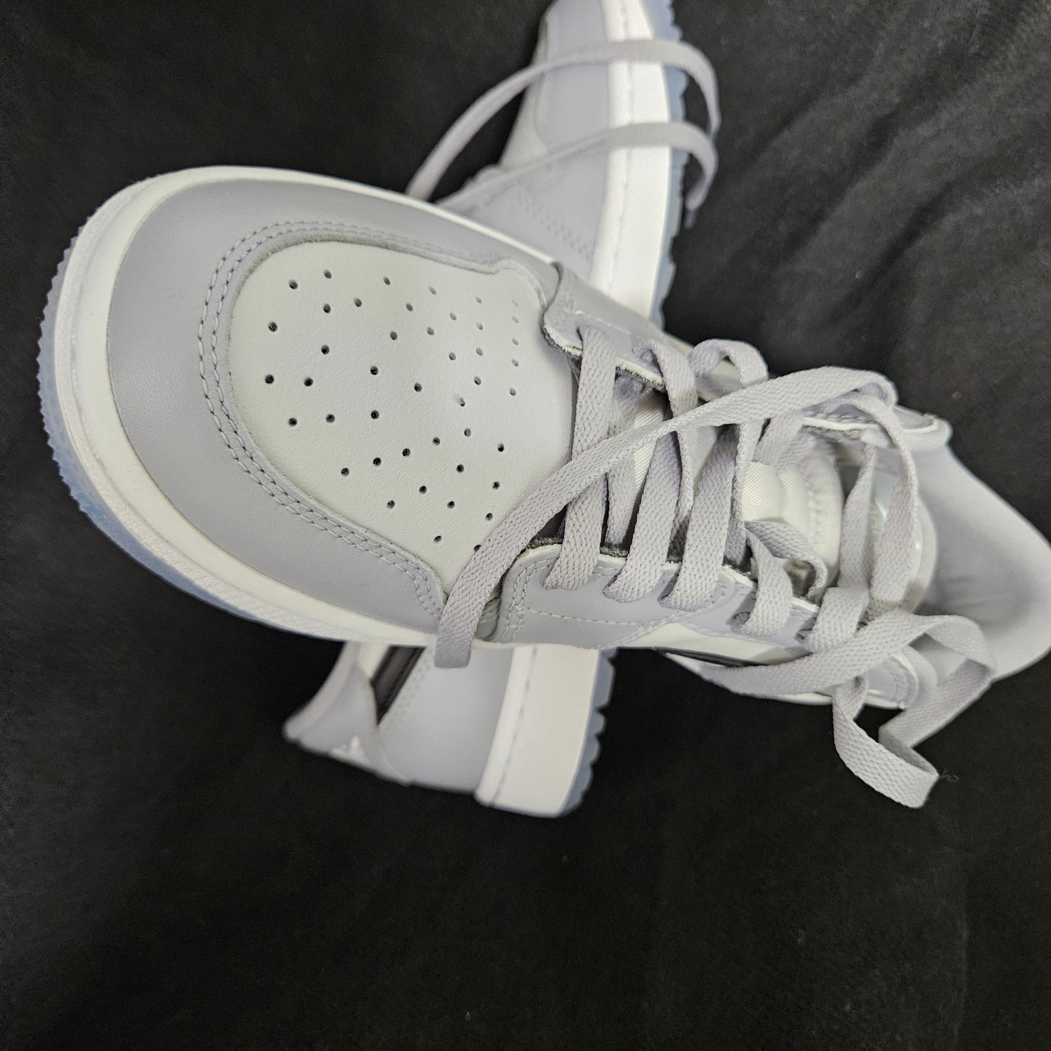 Jordan 1 Low Golf Wolf Grey 착용 스타일