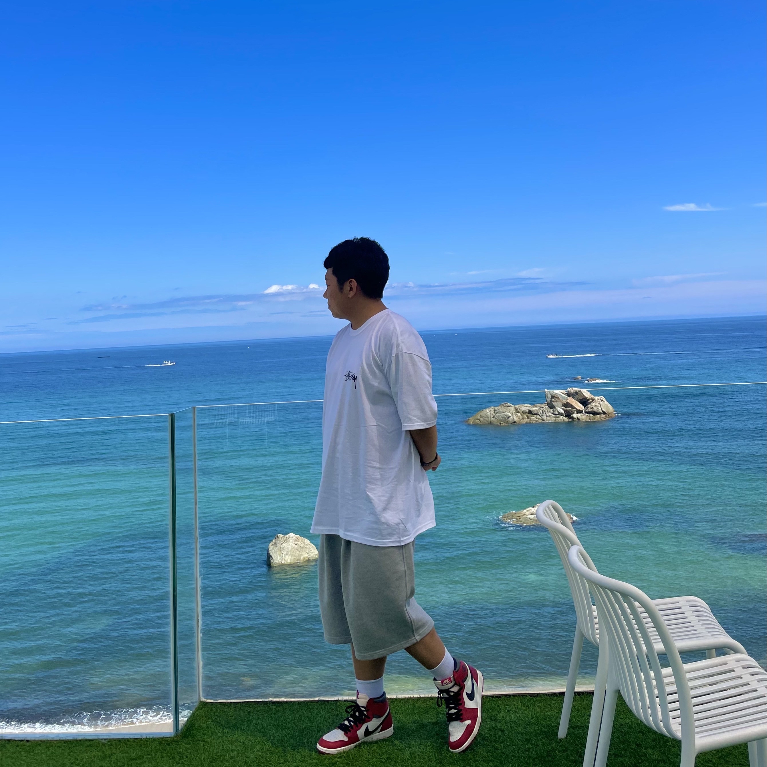 Stussy Diced Out T-Shirt White, Jordan 1 Retro High OG Chicago 2022 착용 스타일 - 2