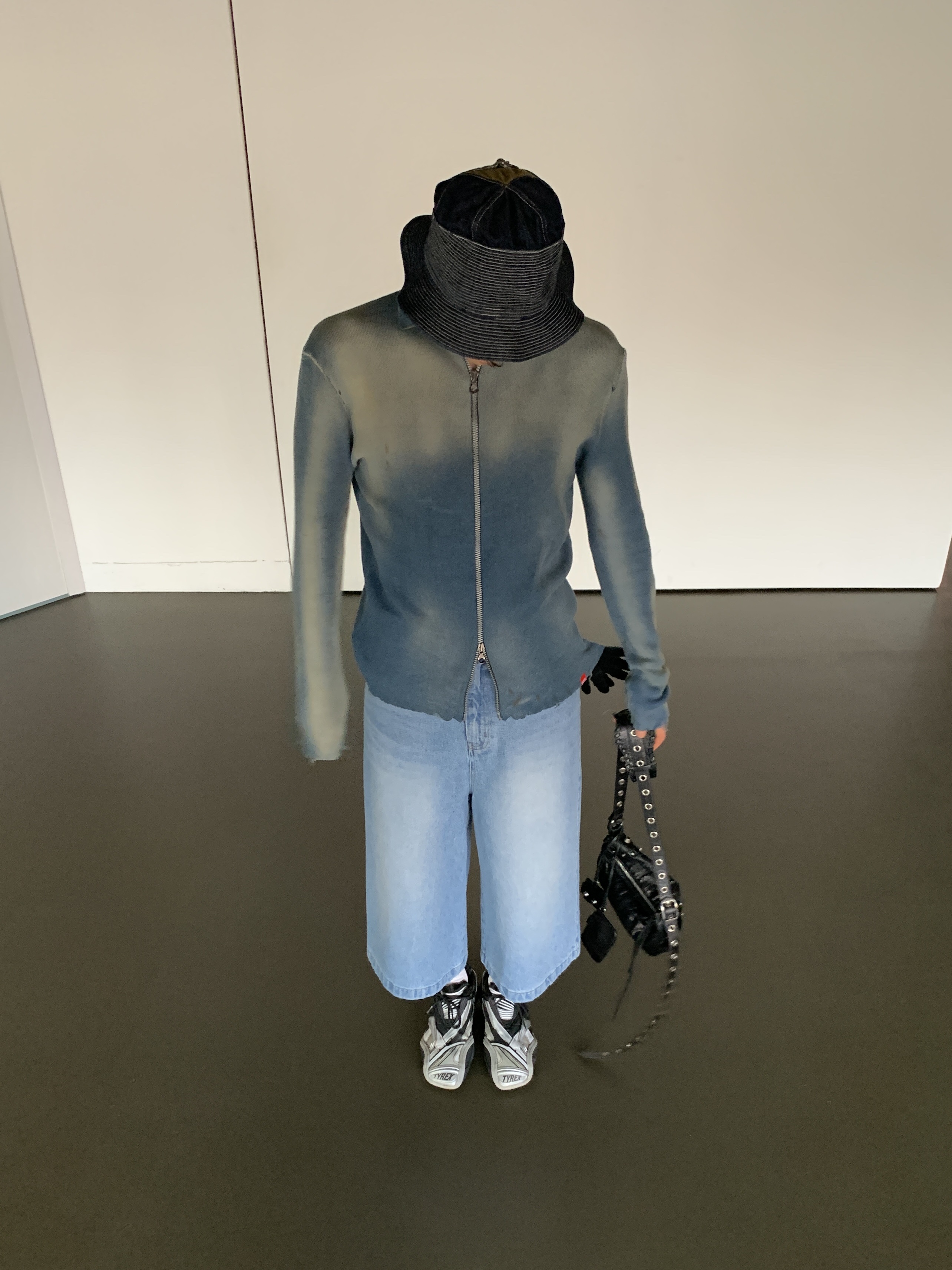 Balenciaga Tyrex Sneakers Black Grey, Kapital 11.5 oz. Black X Black Denim The Old Man and The Sea Hat Black 착용 스타일 - 5