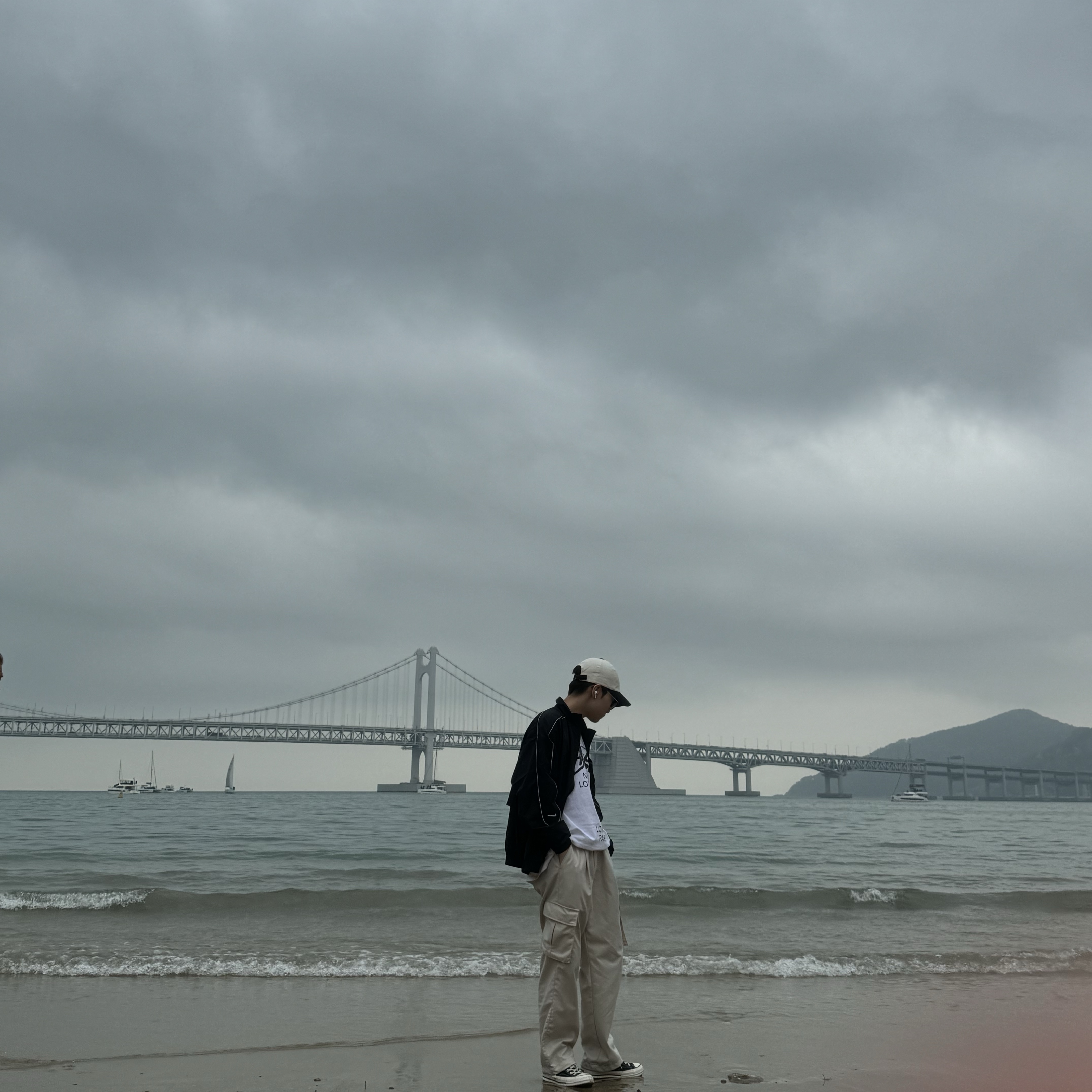 Nike NSW Solo Swoosh Woven Track Jacket Black - Asia, Stussy World Tour LS T-Shirt White 2023 착용 스타일 - 2